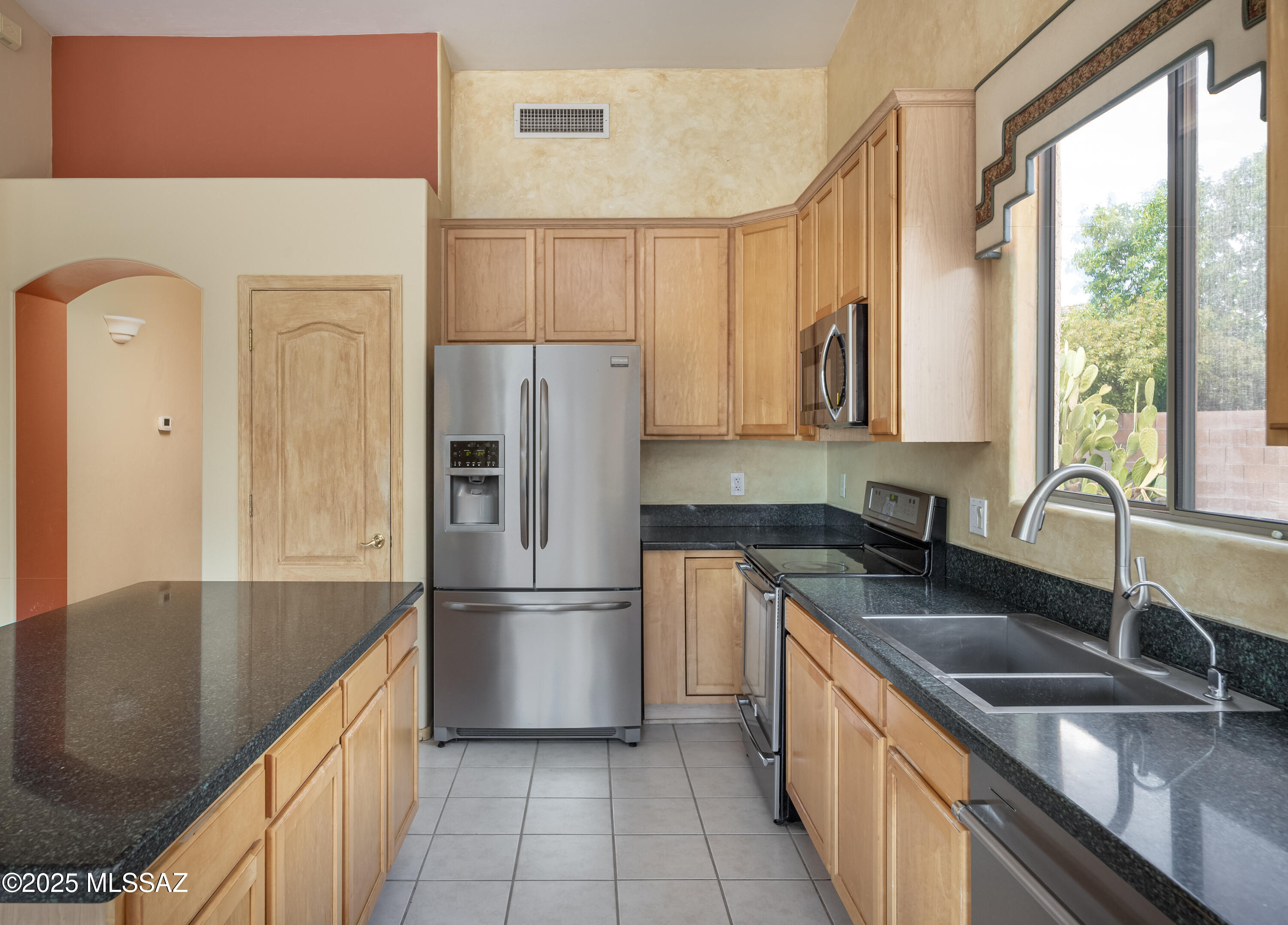 251 W La Veta Court