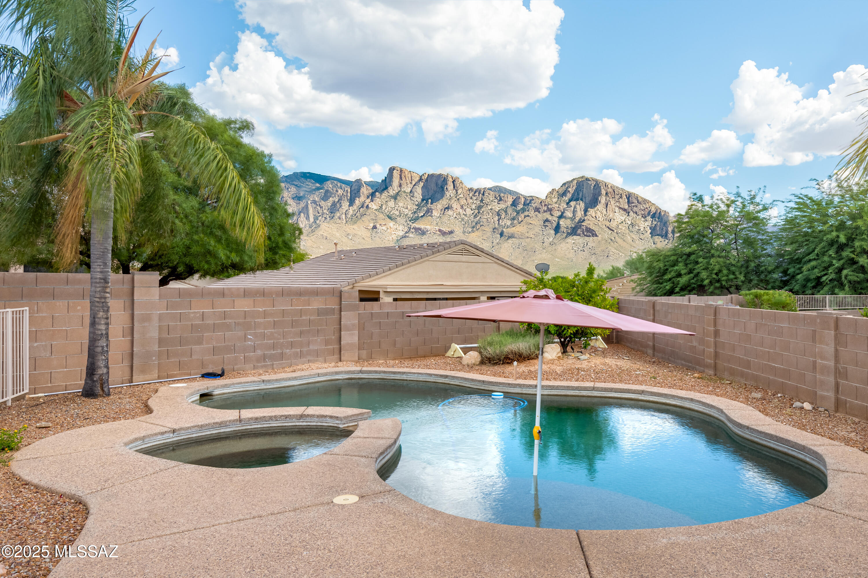 251 W La Veta Court
