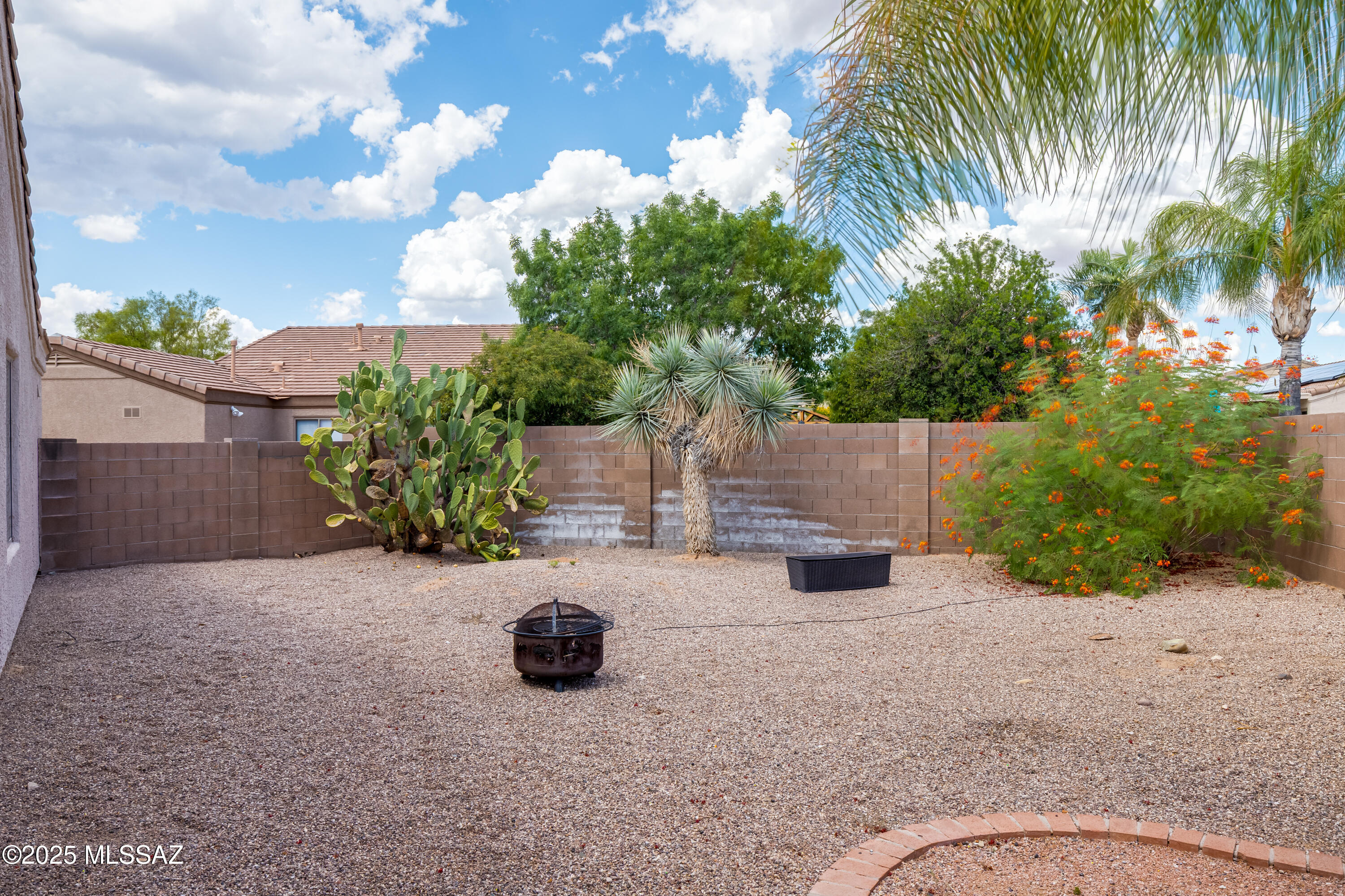 251 W La Veta Court
