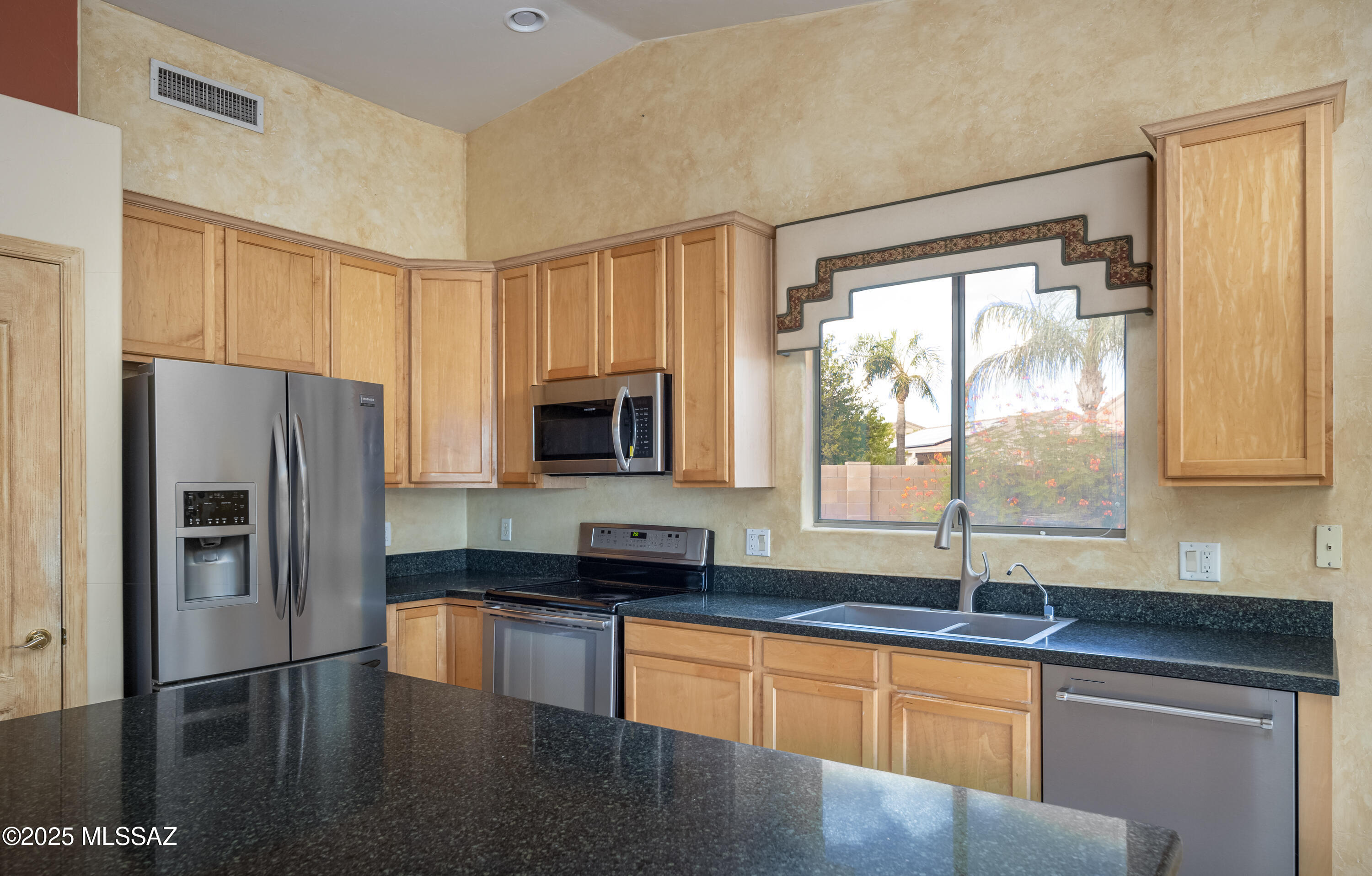 251 W La Veta Court