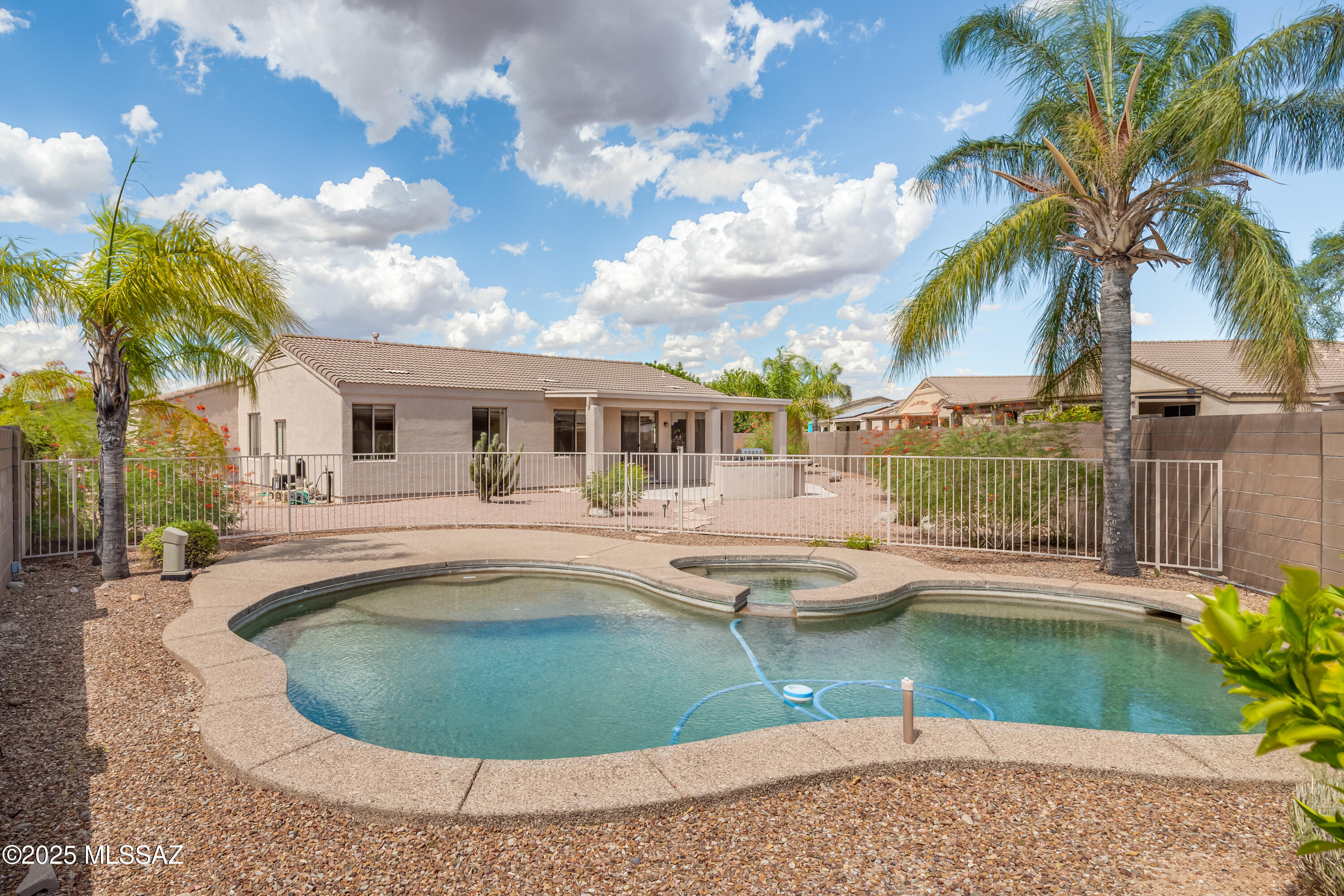251 W La Veta Court