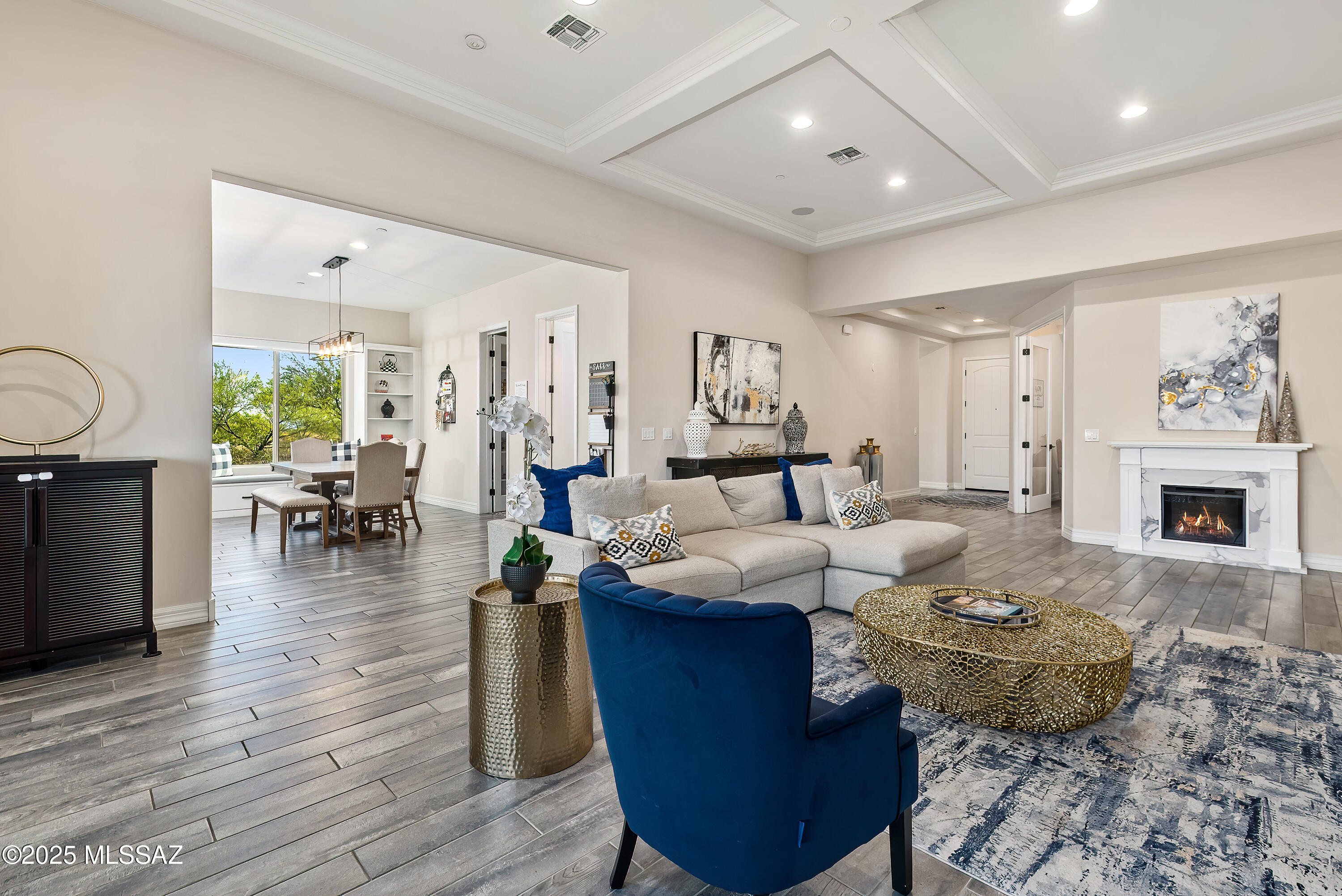 755 E Naranja Drive