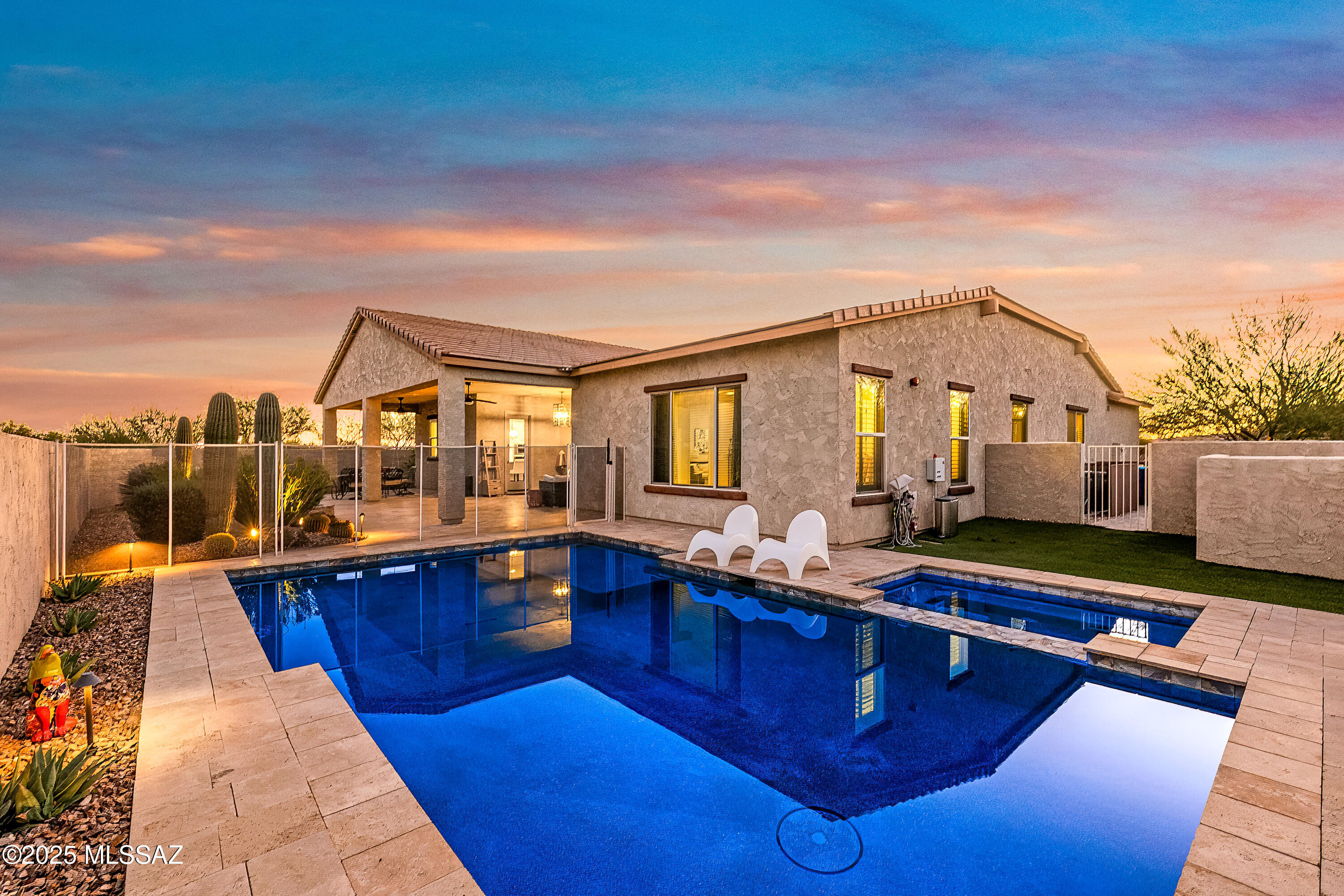 755 E Naranja Drive