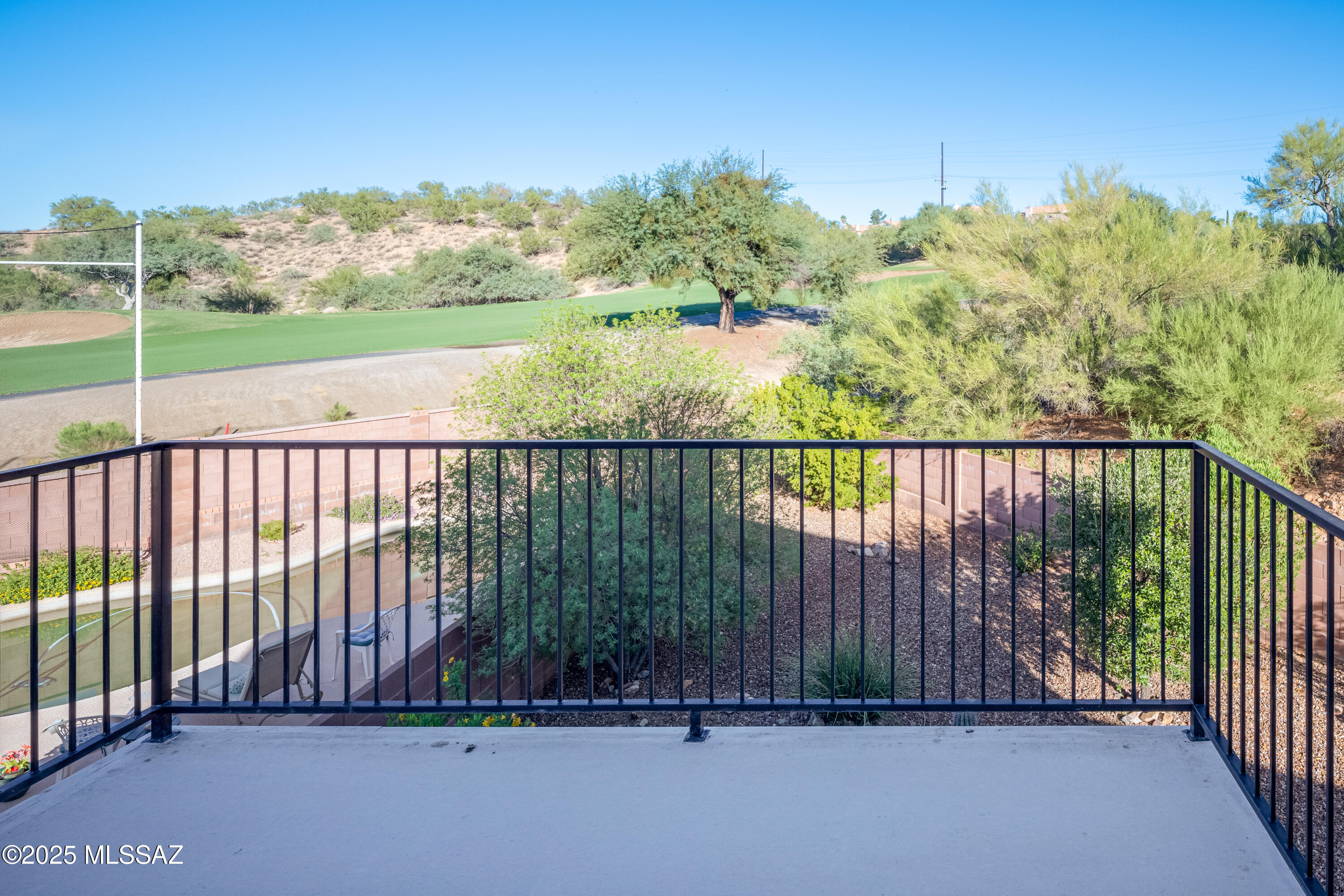 1090 W Possum Creek Lane