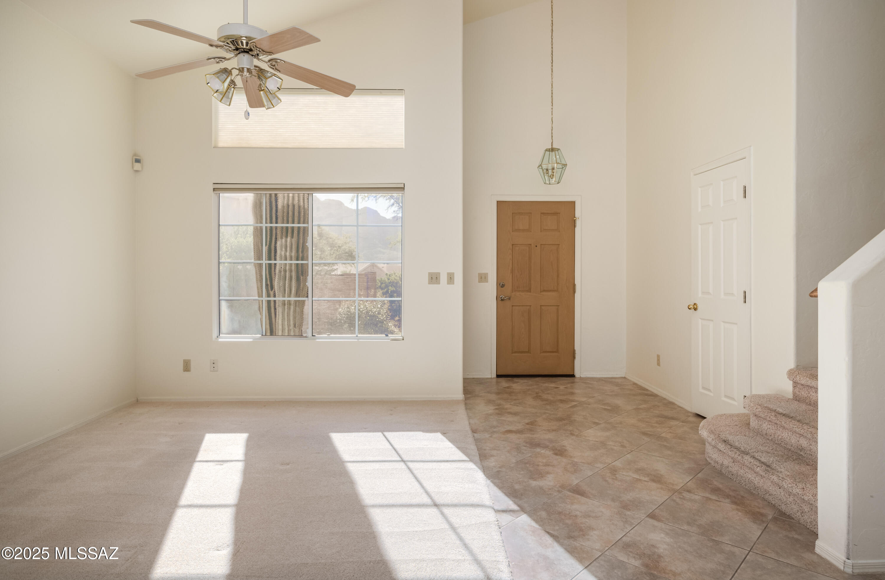 1090 W Possum Creek Lane