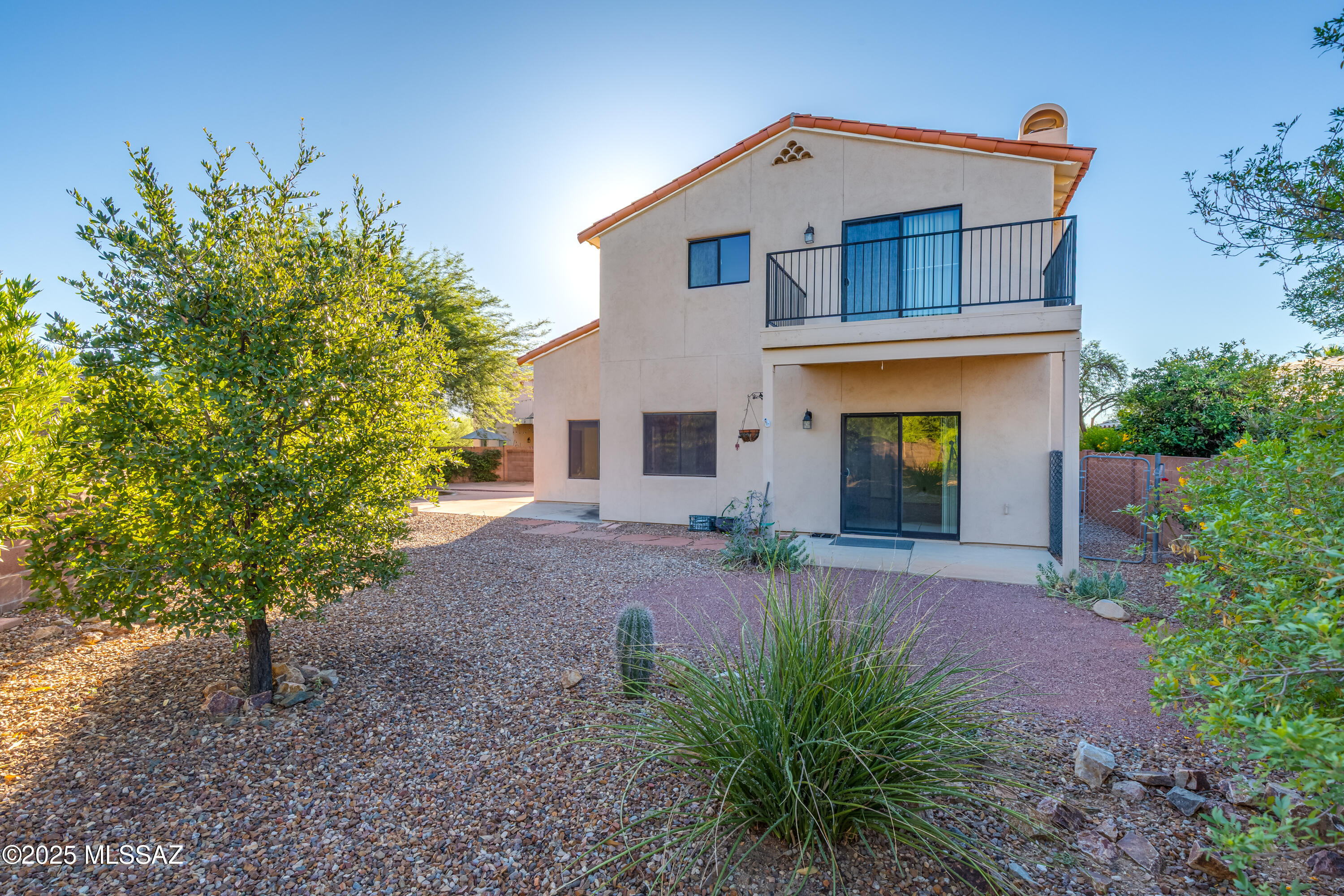 1090 W Possum Creek Lane
