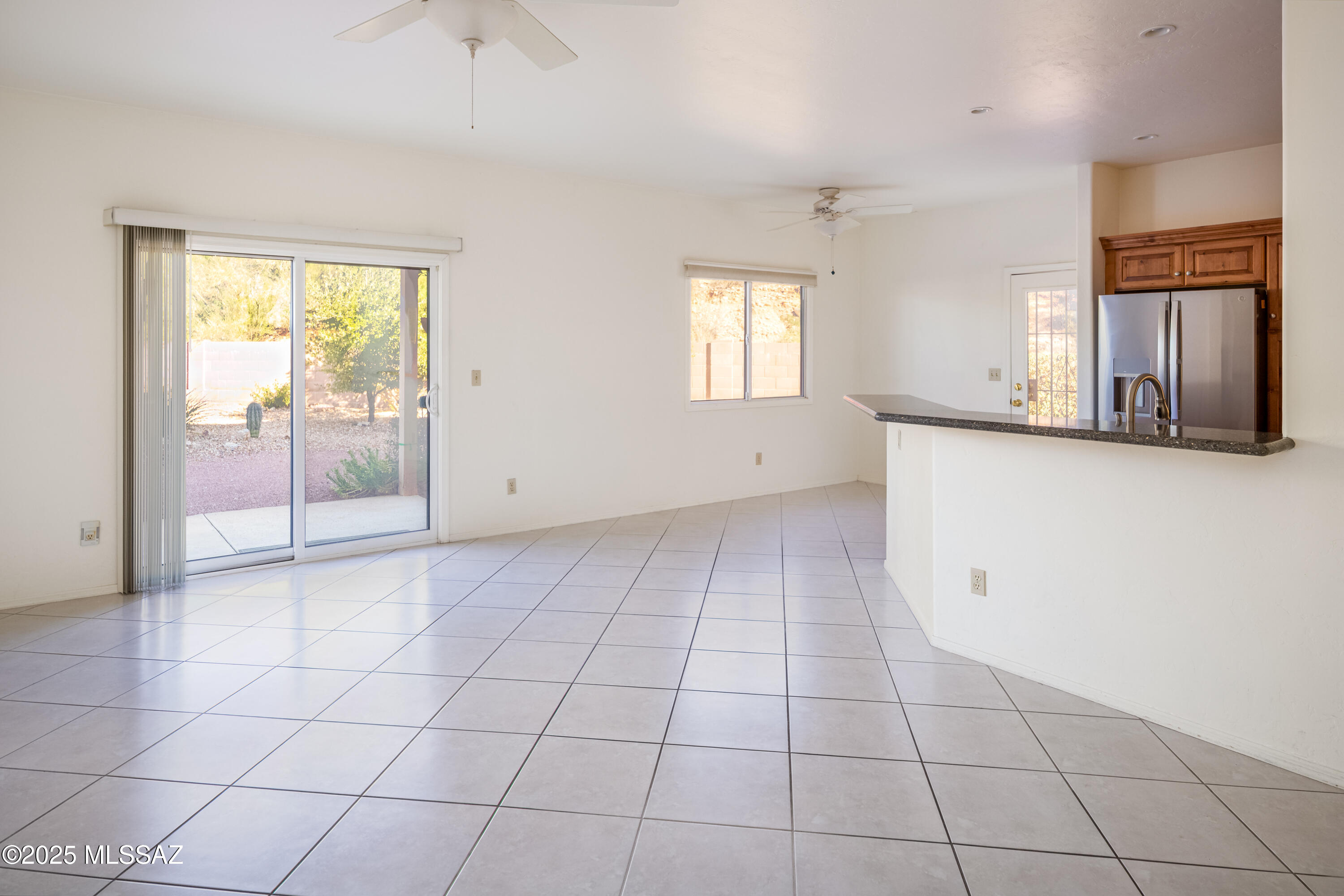 1090 W Possum Creek Lane