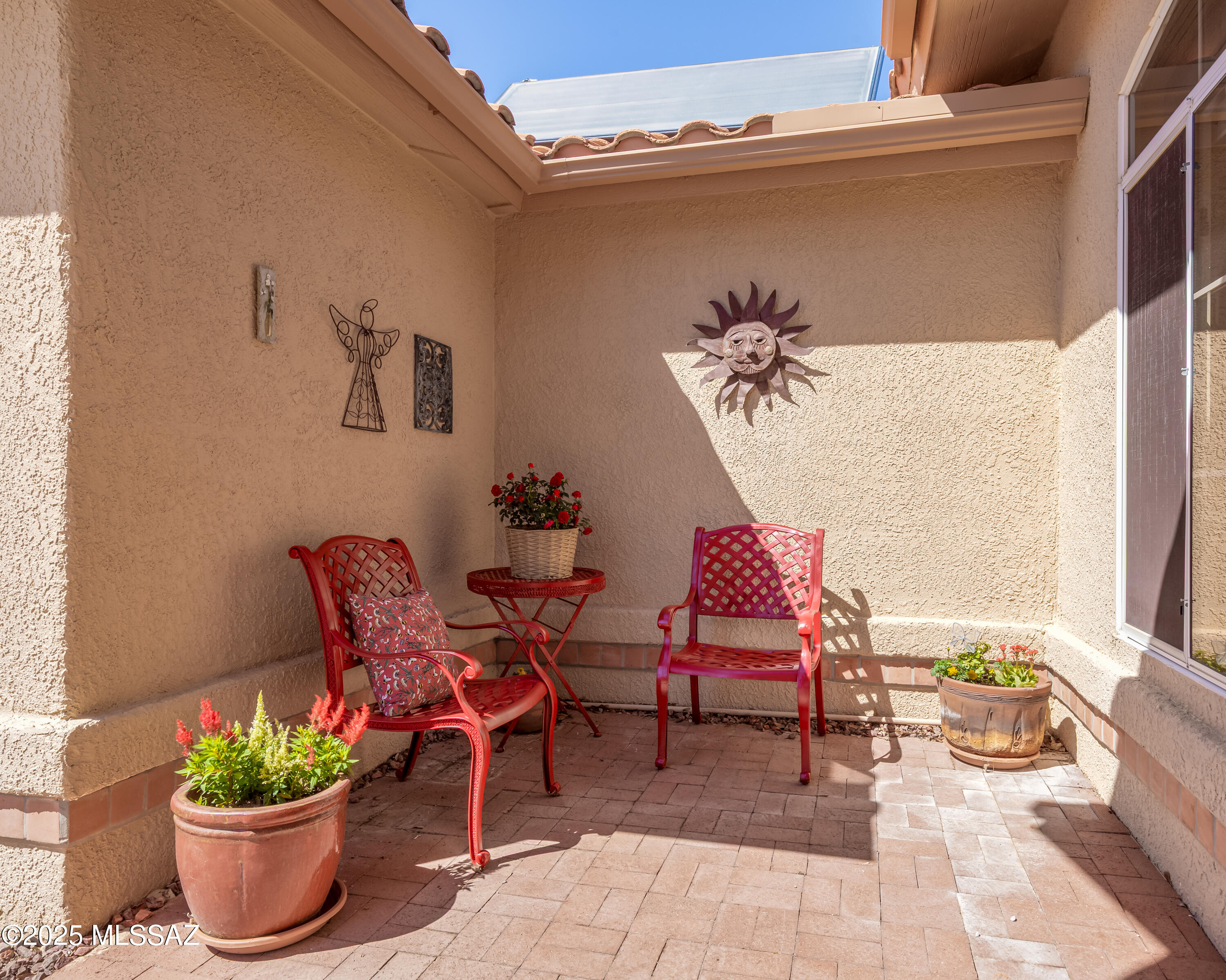 14230 N Lobelia Way