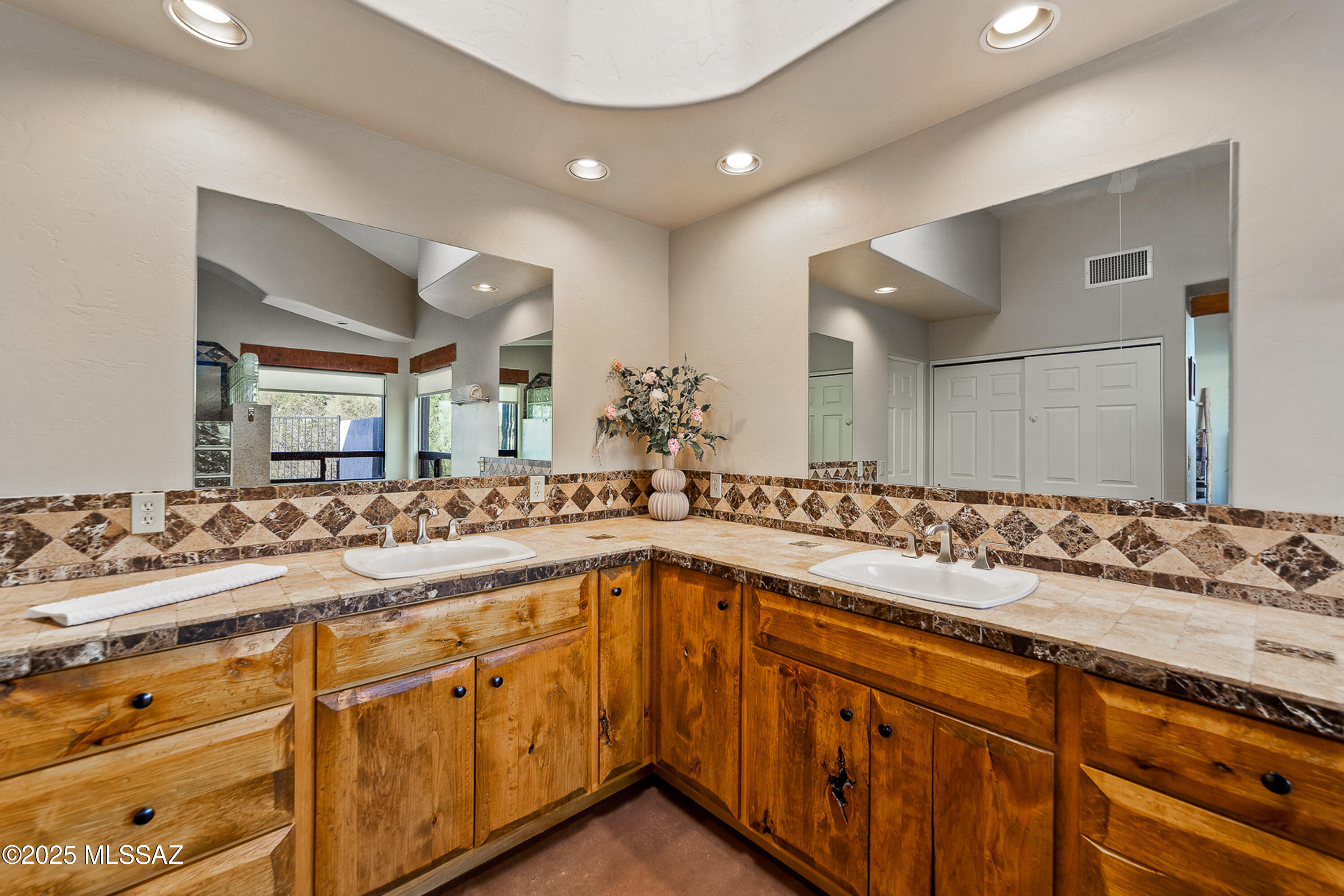 766 W Silver Eagle Court