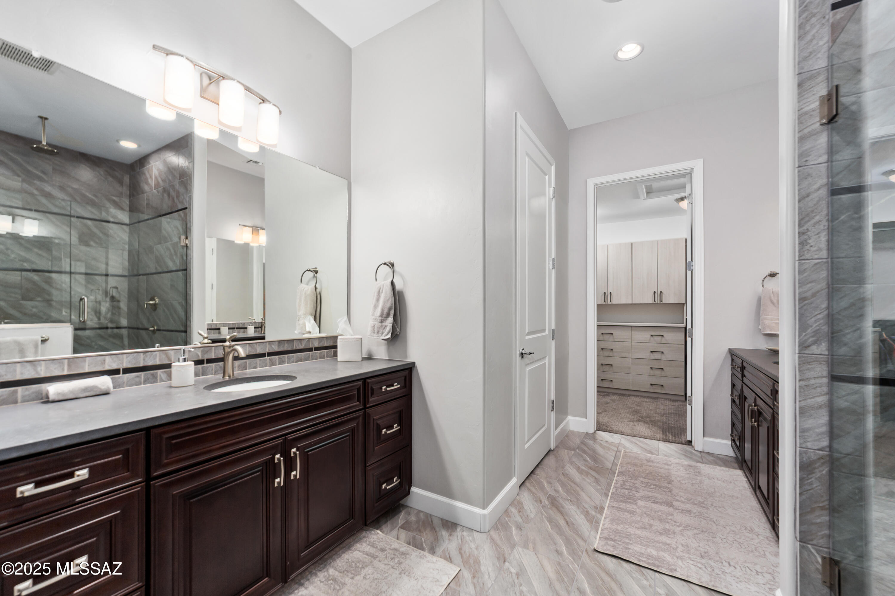 125 E Peralta Canyon Court