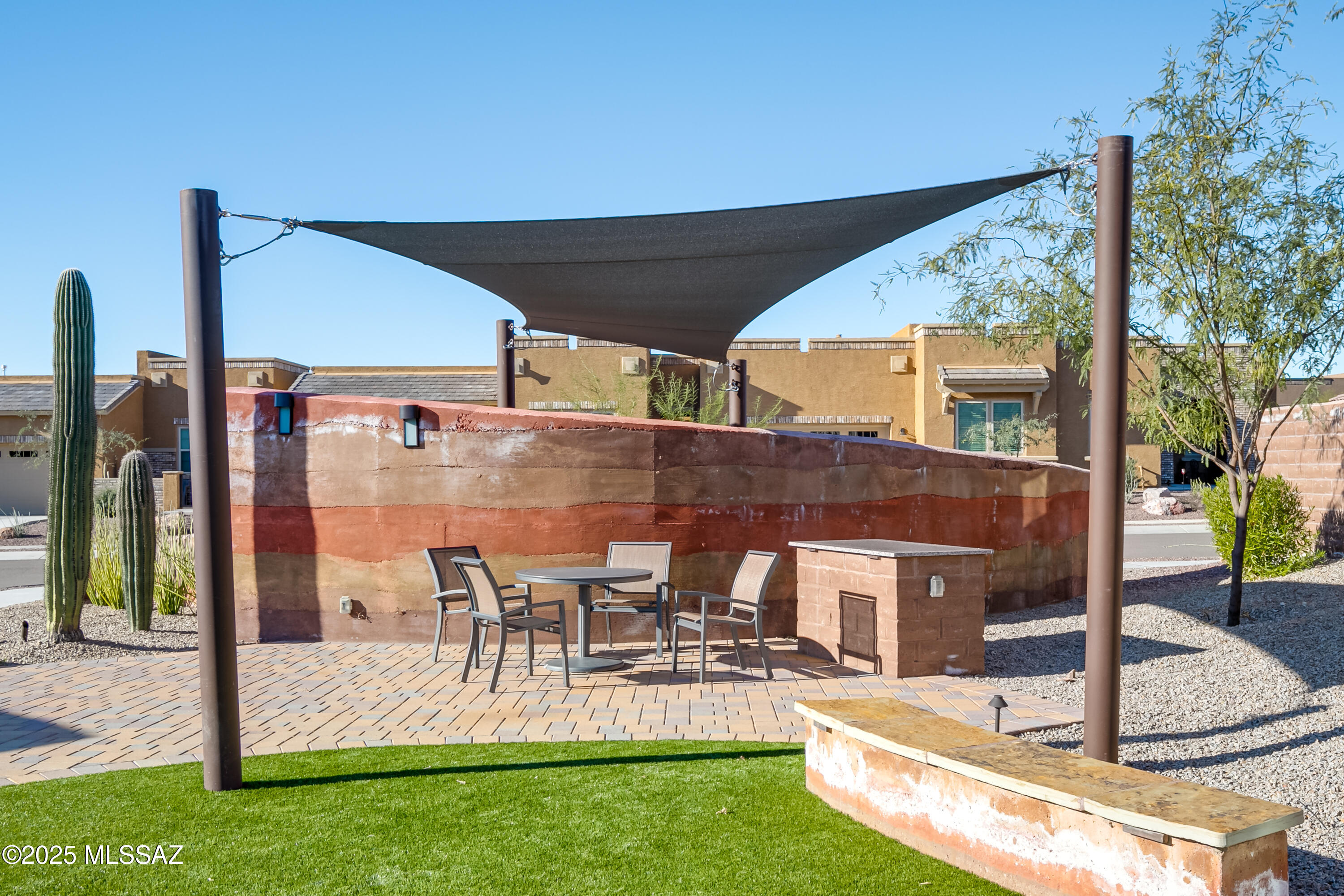 125 E Peralta Canyon Court