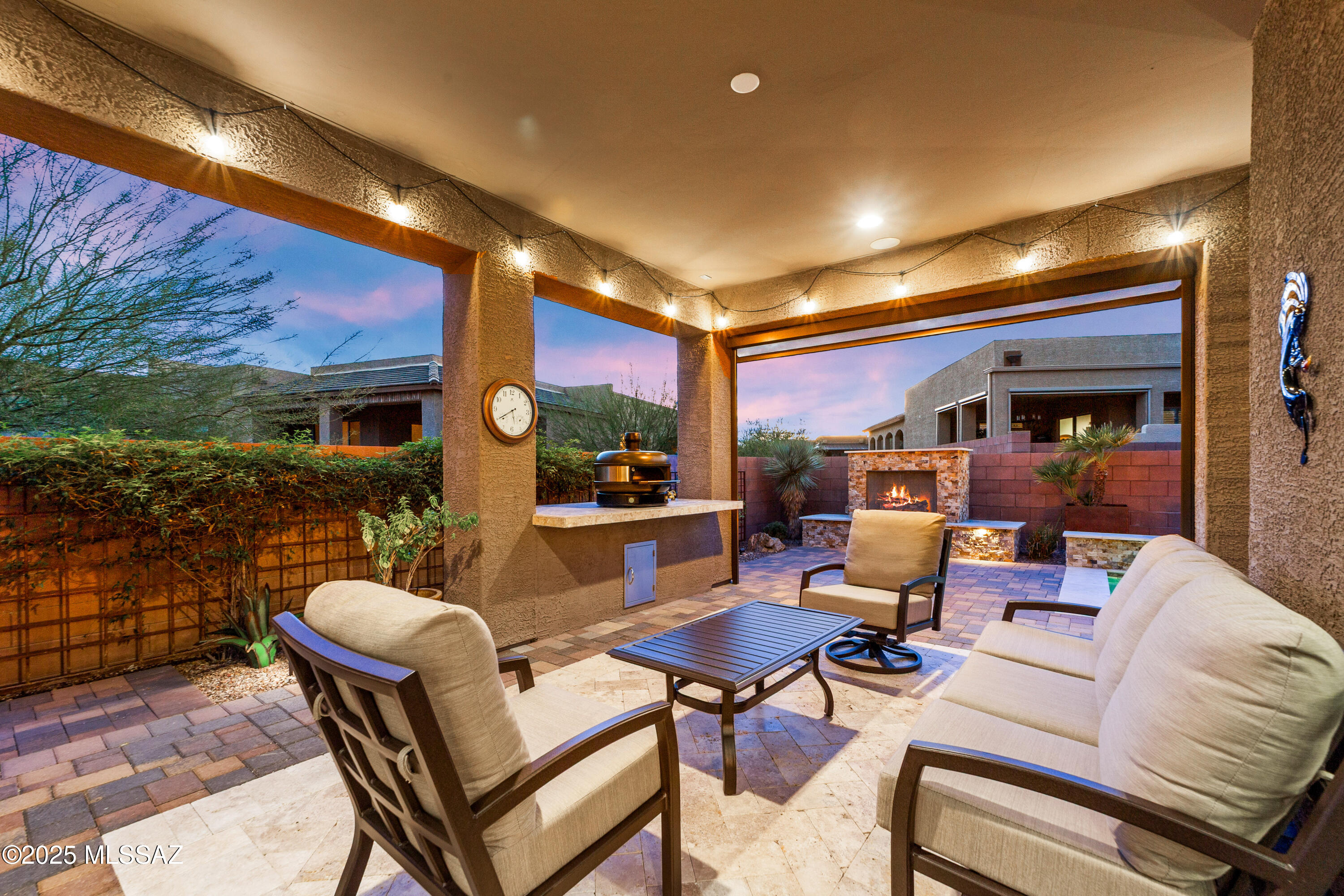 125 E Peralta Canyon Court