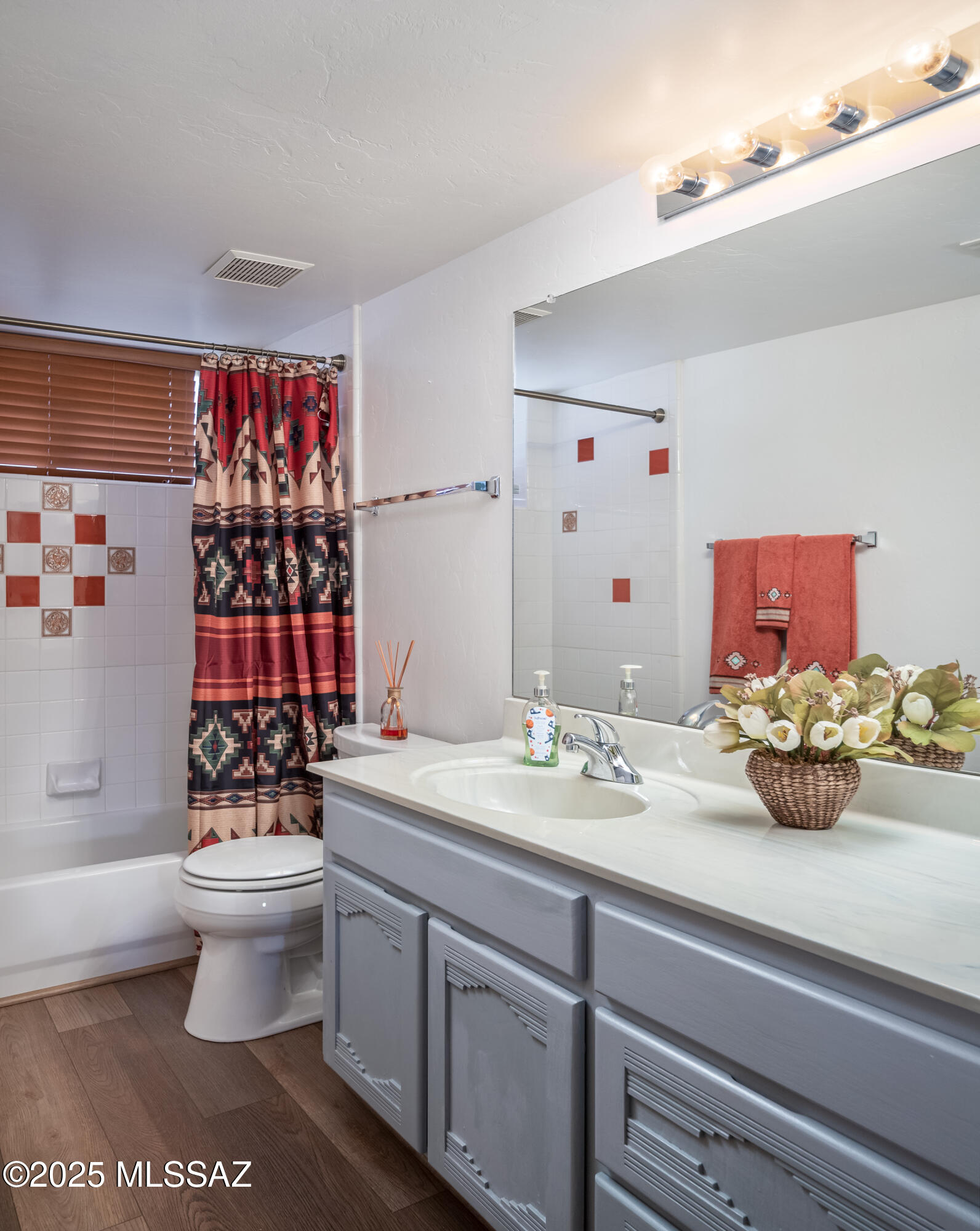 1681 E Moonshroud Drive