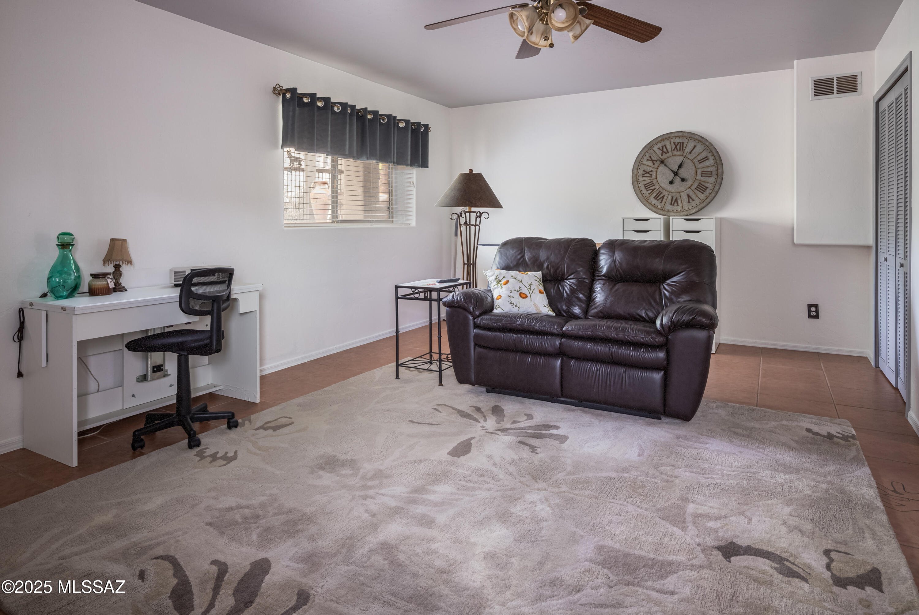 1681 E Moonshroud Drive