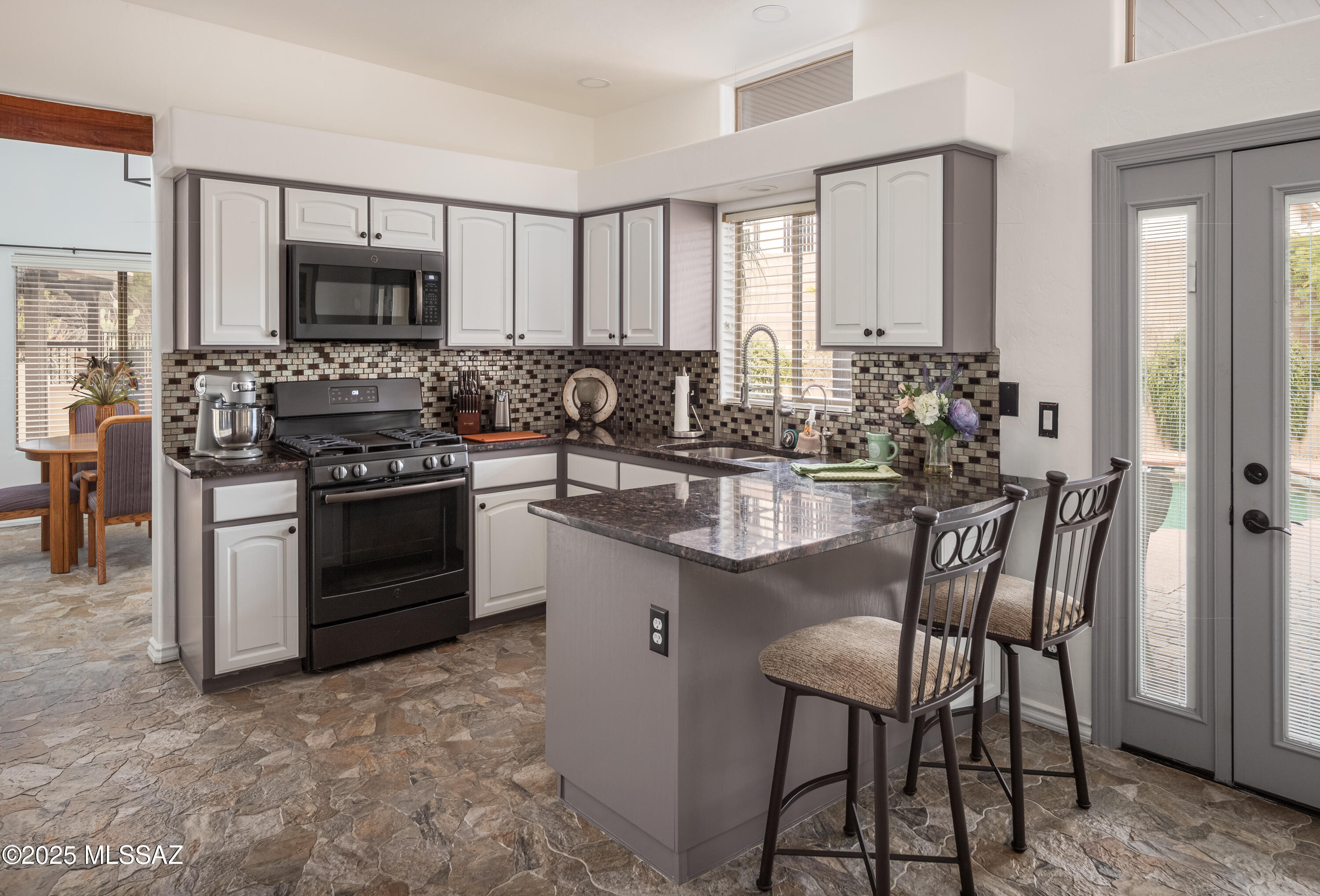 1681 E Moonshroud Drive