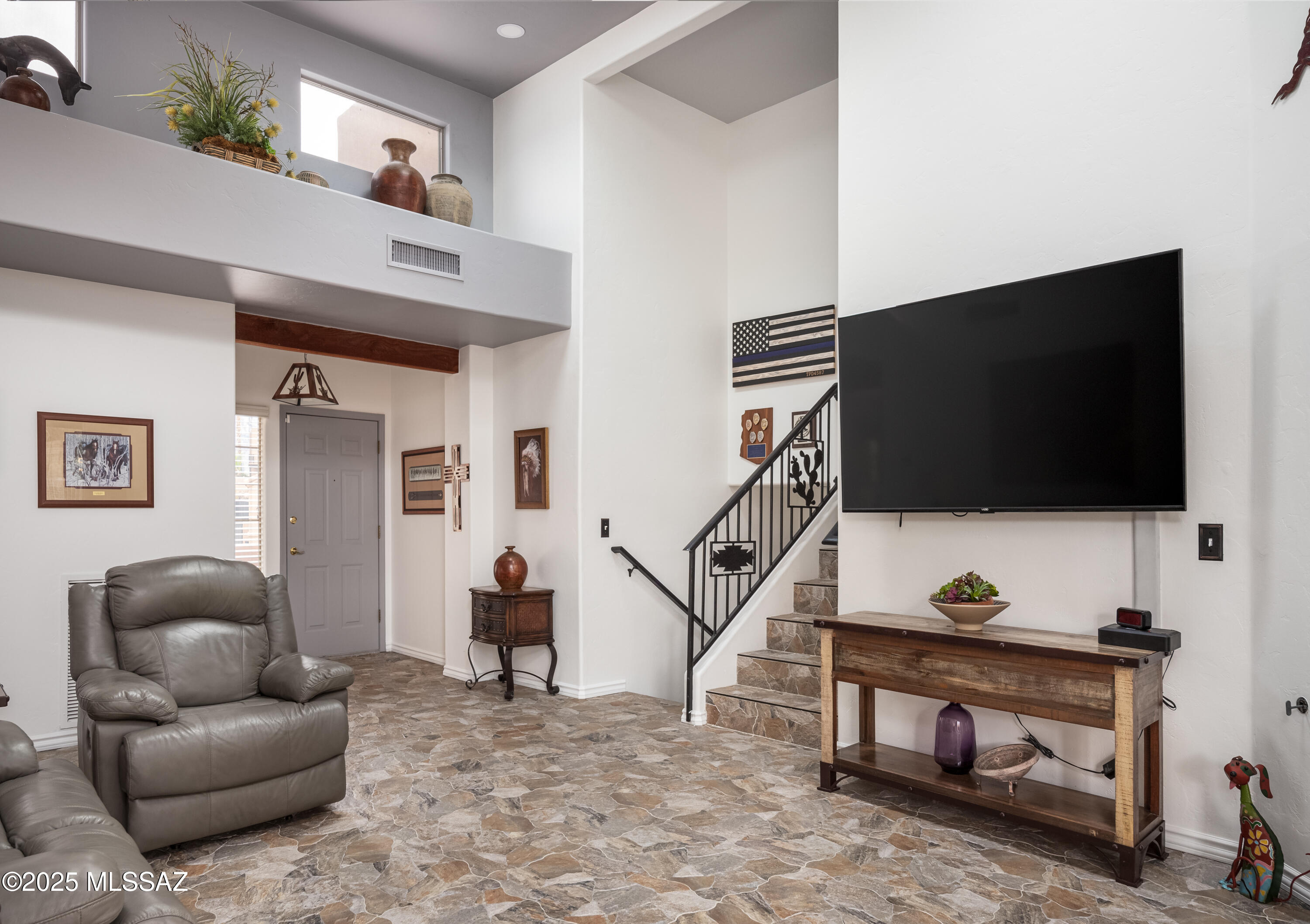 1681 E Moonshroud Drive