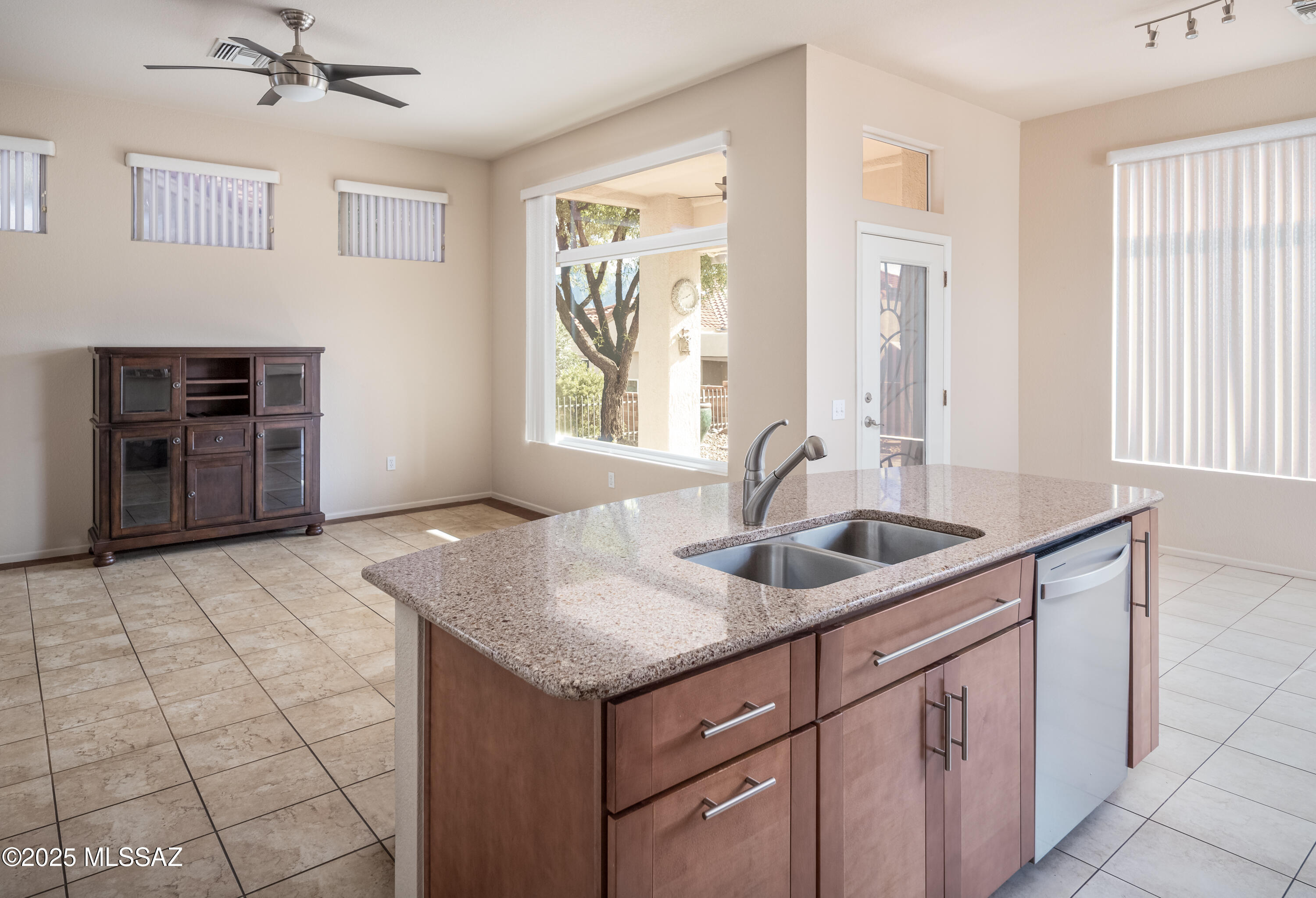 938 E Grass Meadow Place