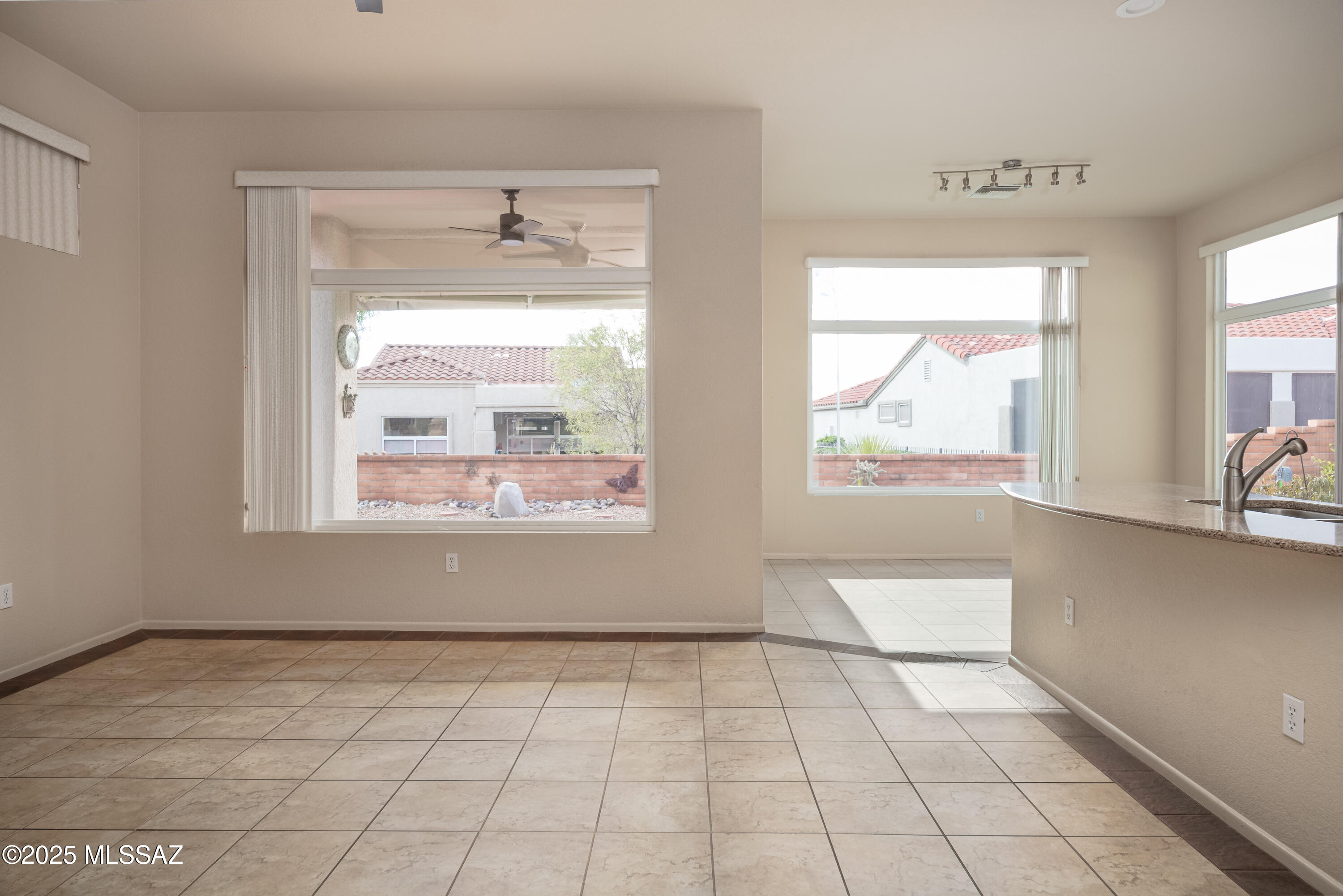 938 E Grass Meadow Place