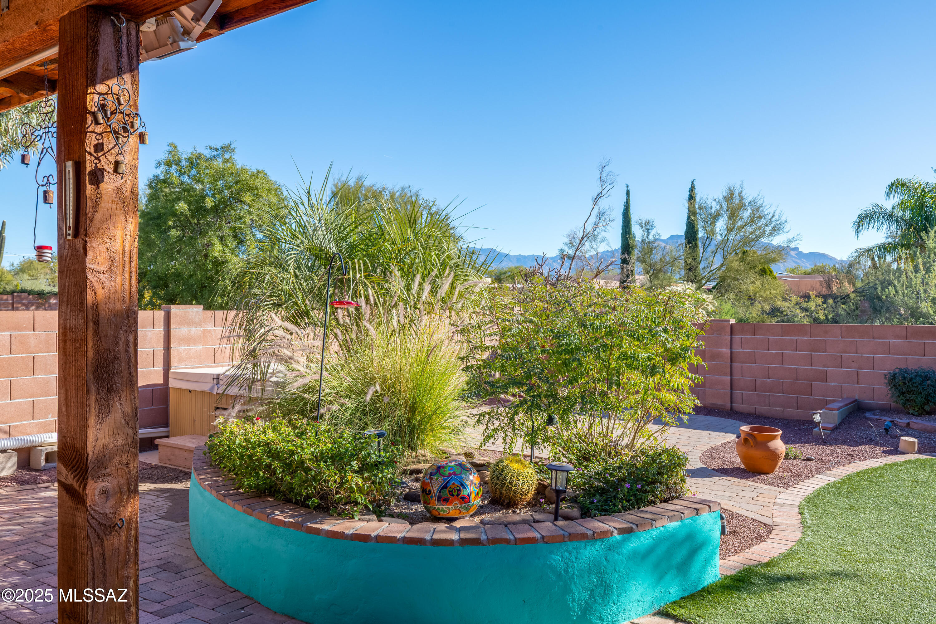 9132 N Ironwood Meadows Drive