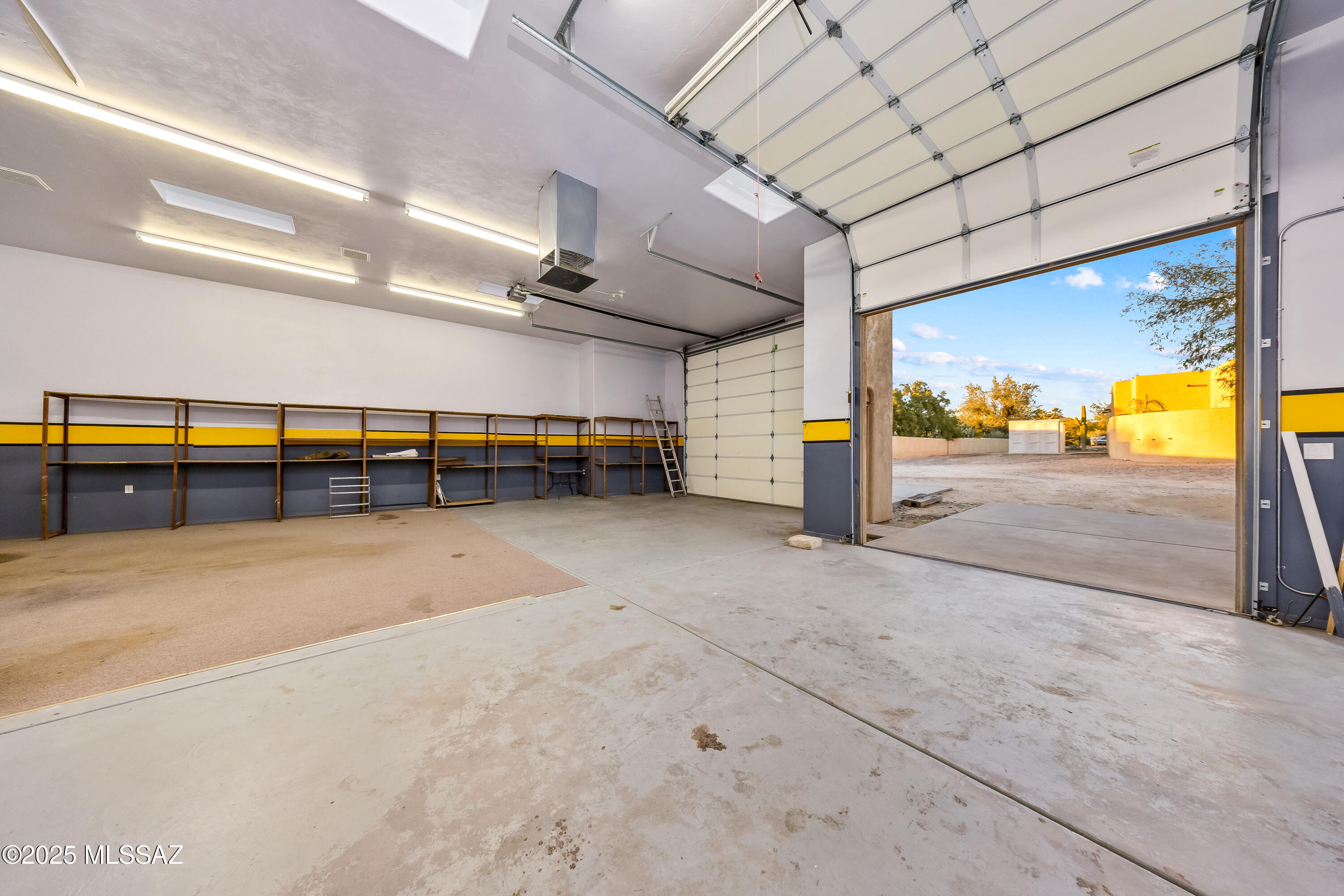 3551 W Montgomery Street