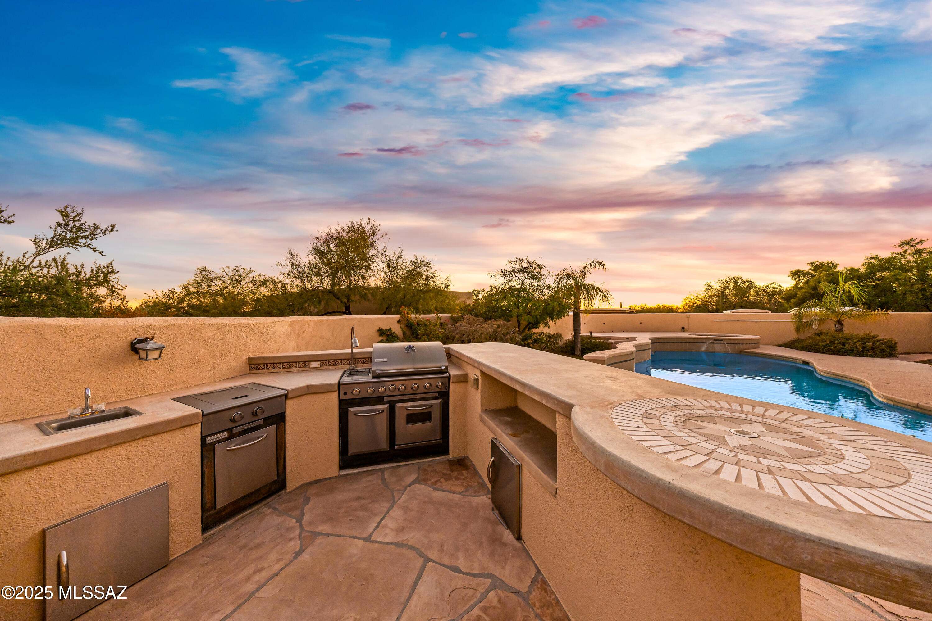 3551 W Montgomery Street