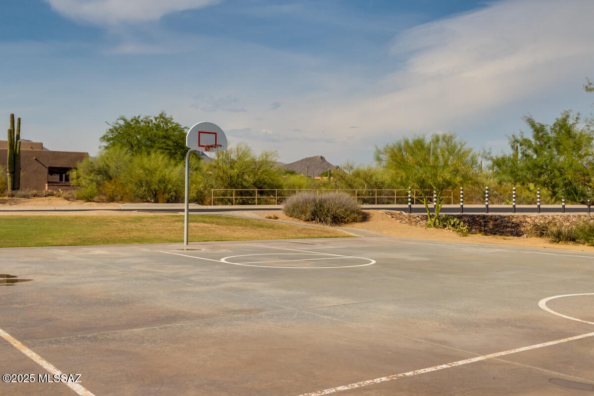 5134 W New Shadow Way