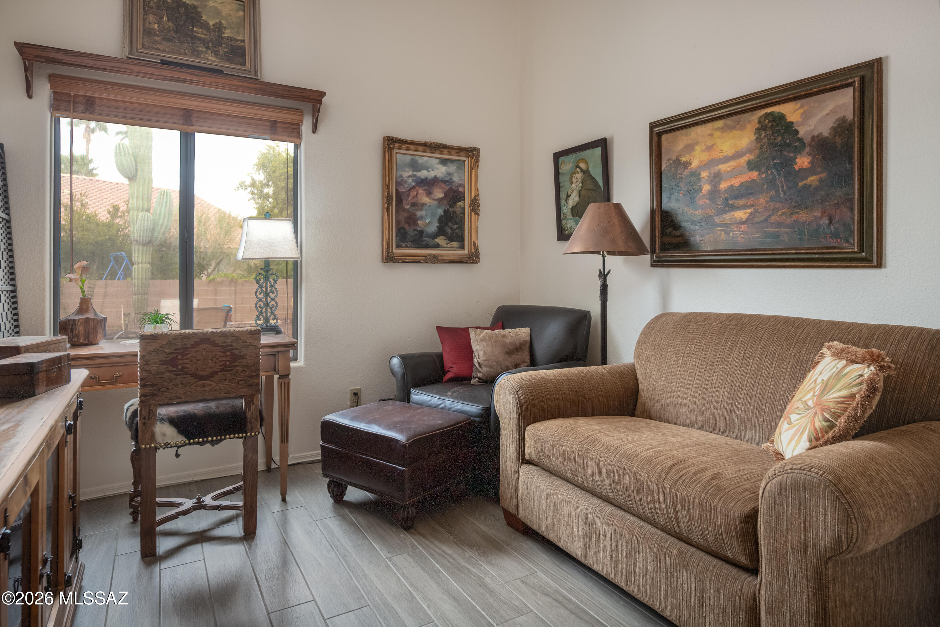 1510 E Ganymede Drive