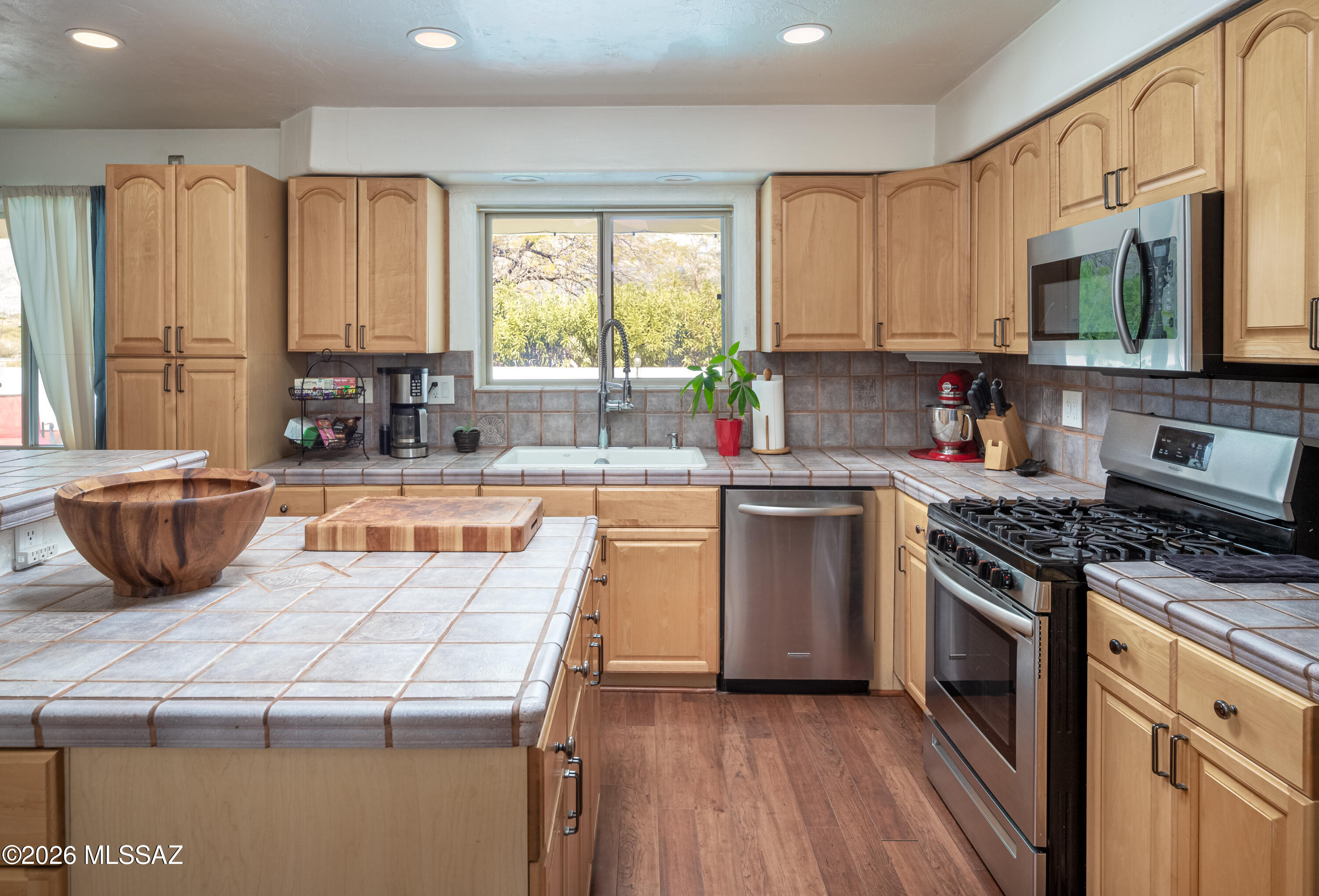 4559 N Paseo Bocoancos