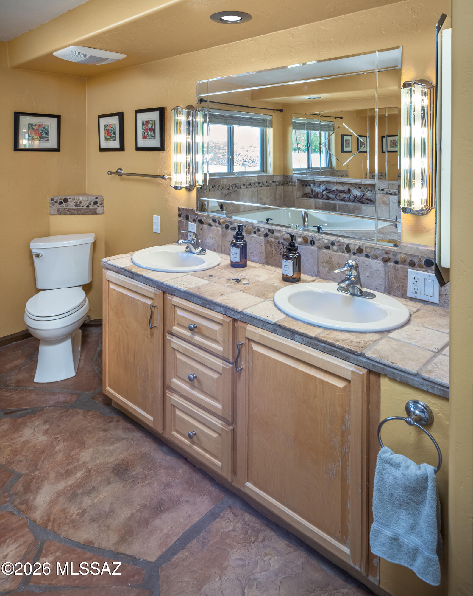 4559 N Paseo Bocoancos