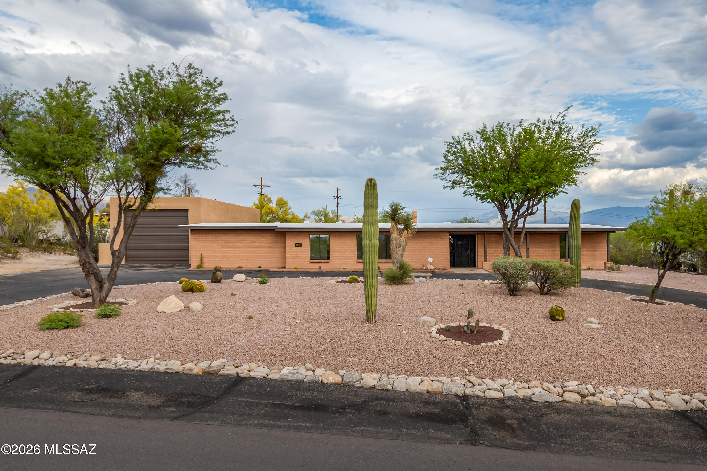 3440 N Bacobi Avenue