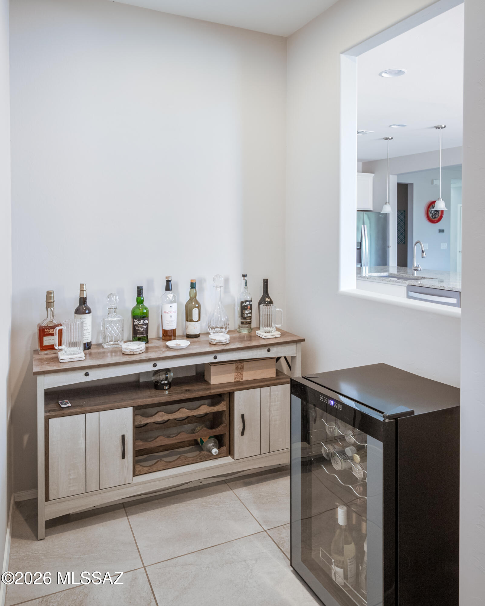 11085 N Hydrus Avenue