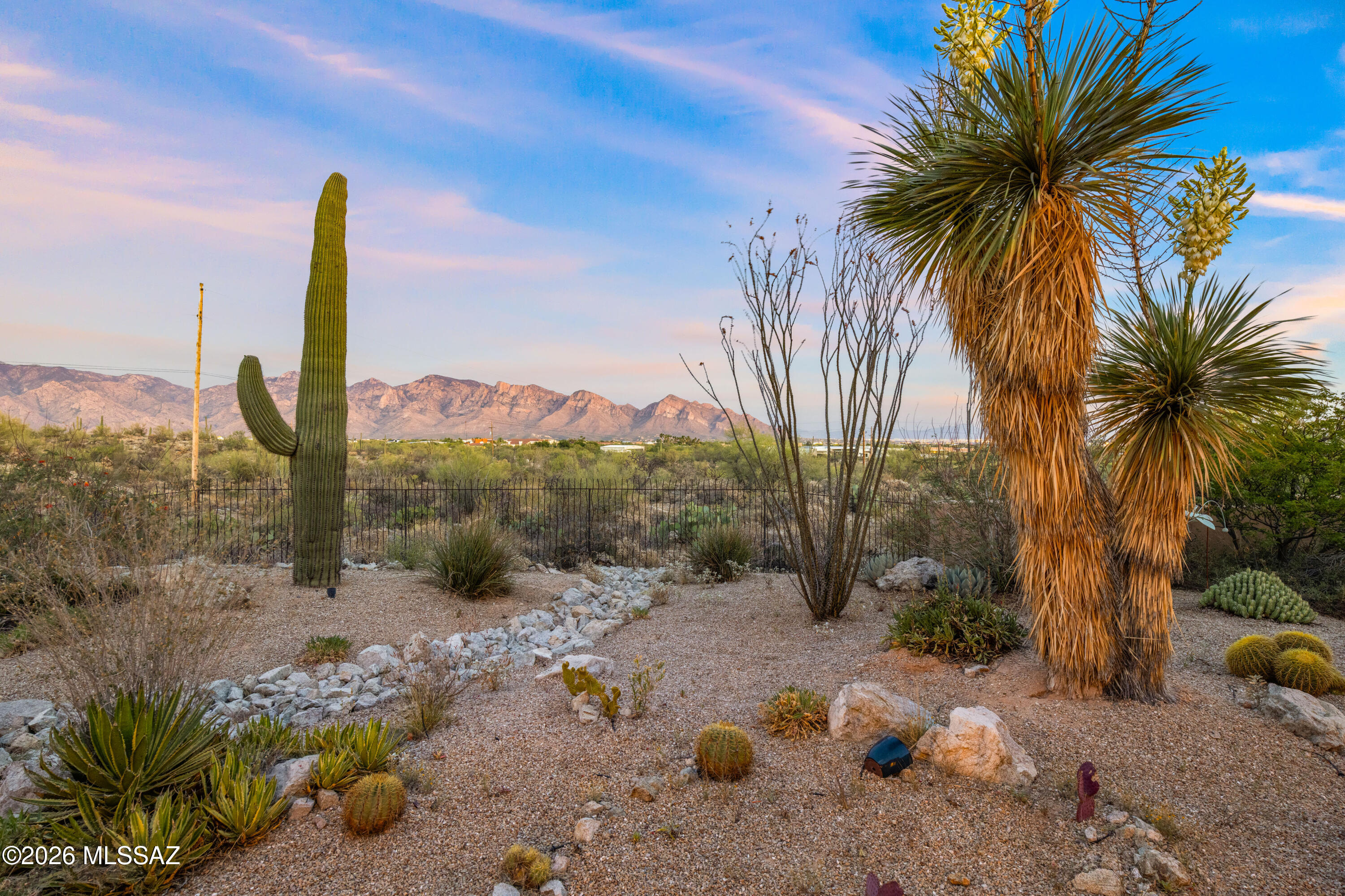 14050 N Hawk Canyon Trail