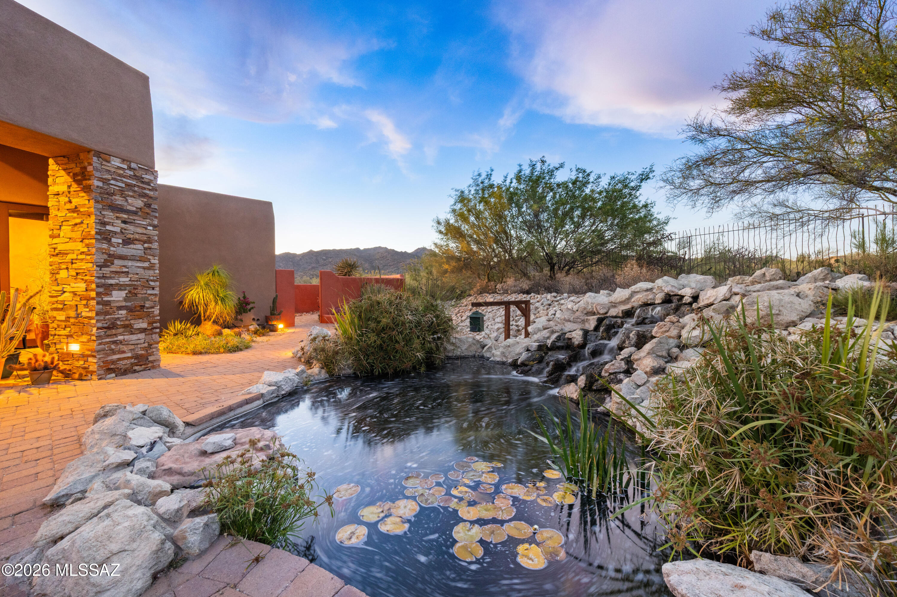 14050 N Hawk Canyon Trail