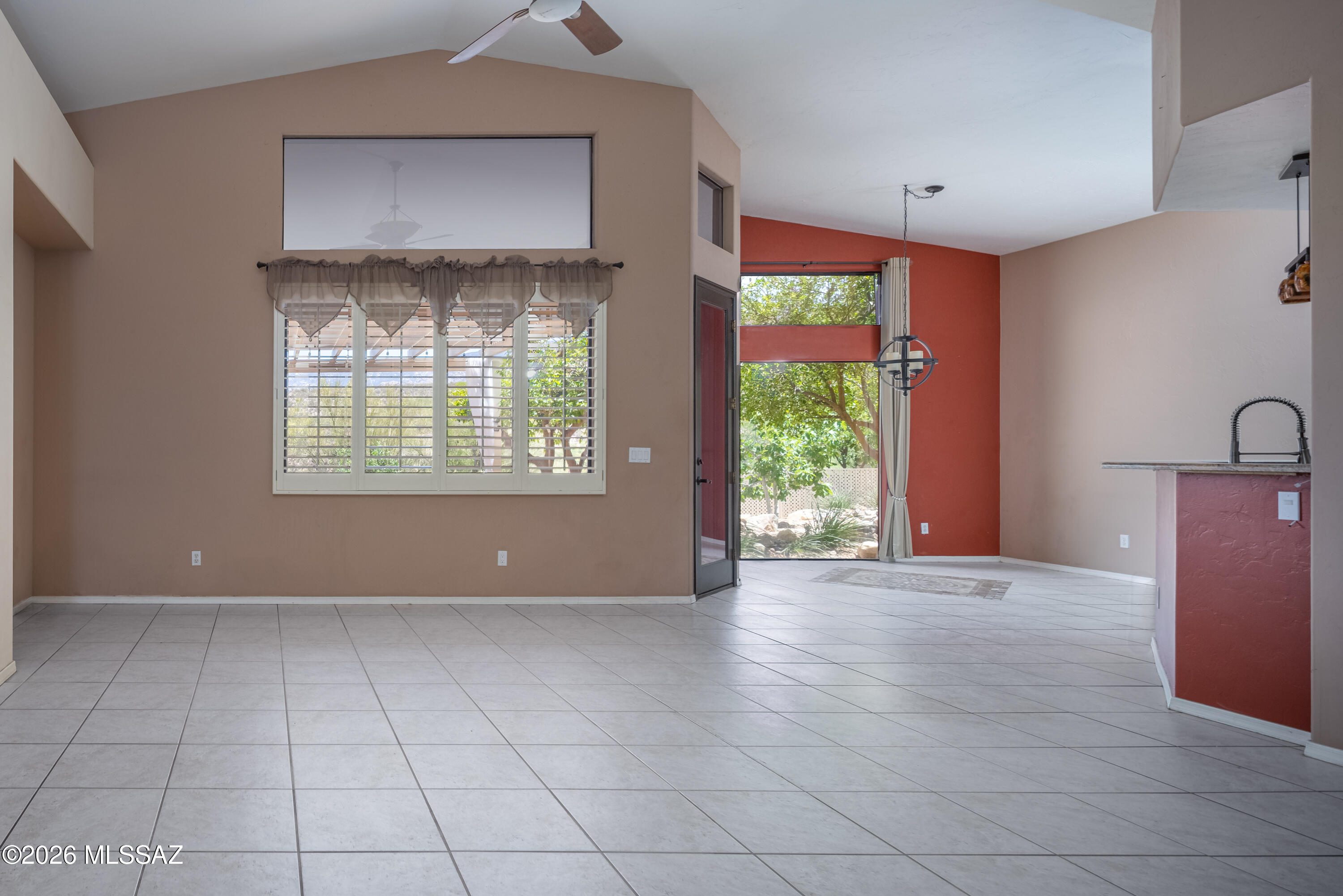 10290 N Calle Del Carnero