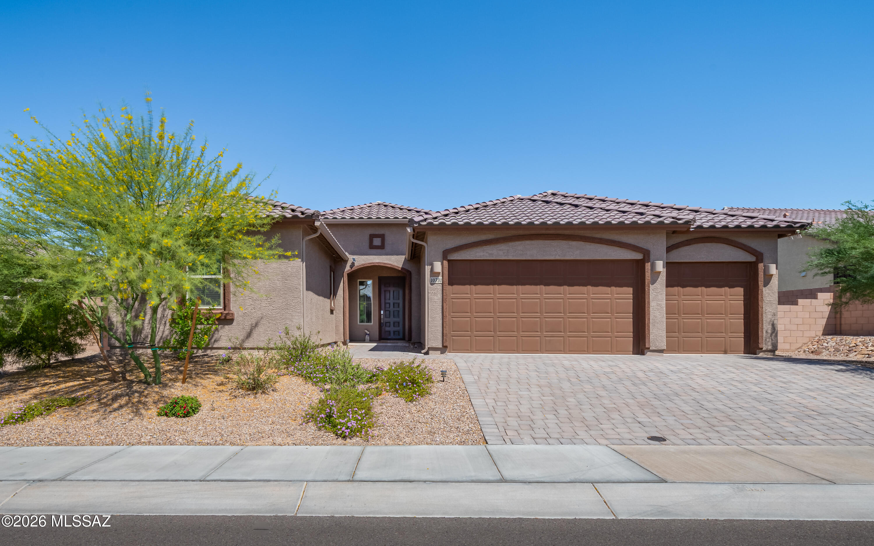 10731 N Cactus Point Drive