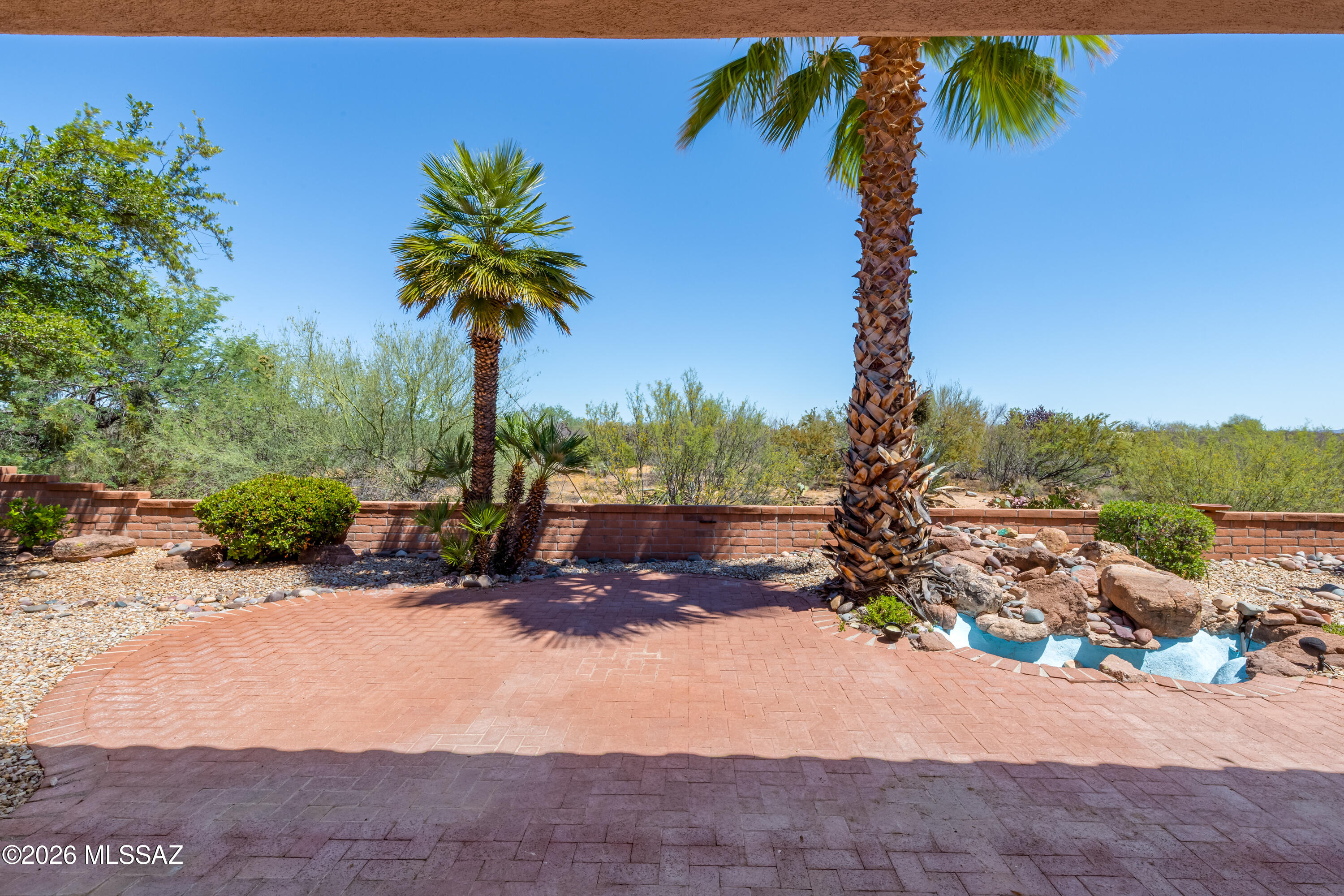 1701 E Crown Ridge Way