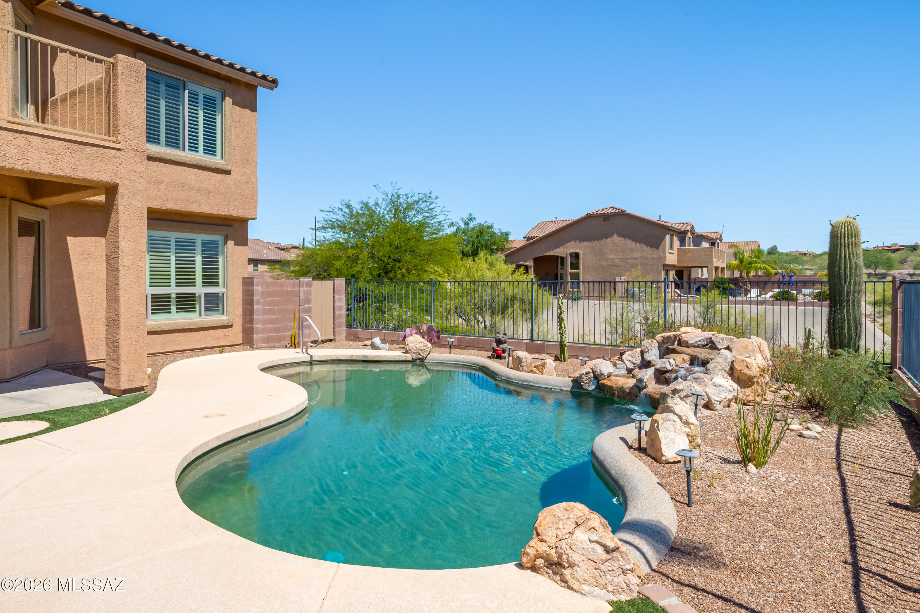 11890 N Verismo Drive