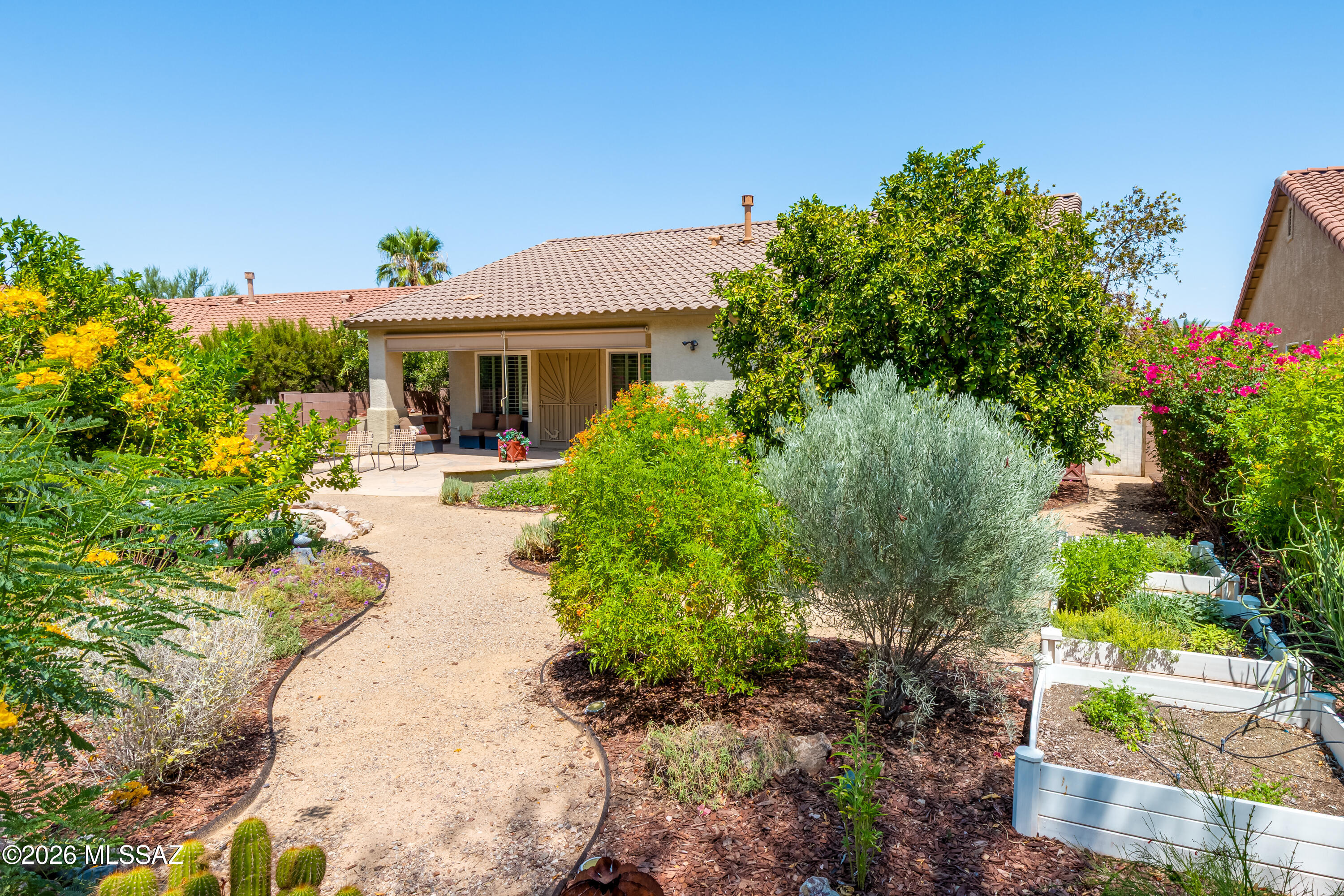 9363 N Sunflower Blossom Place
