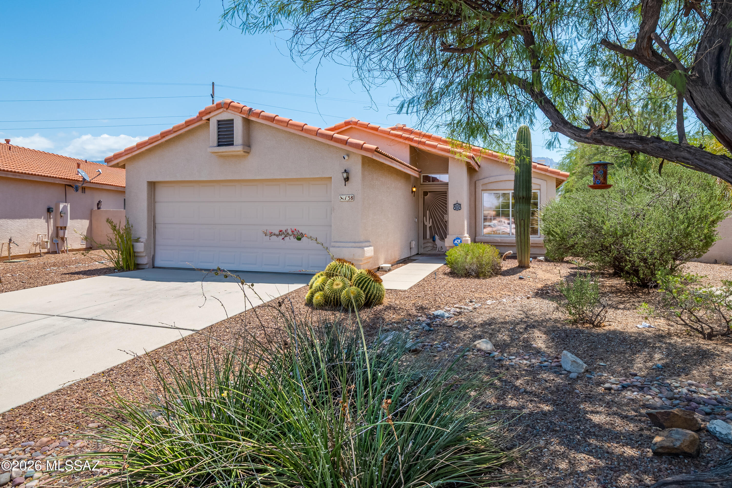 138 E Elixir Place