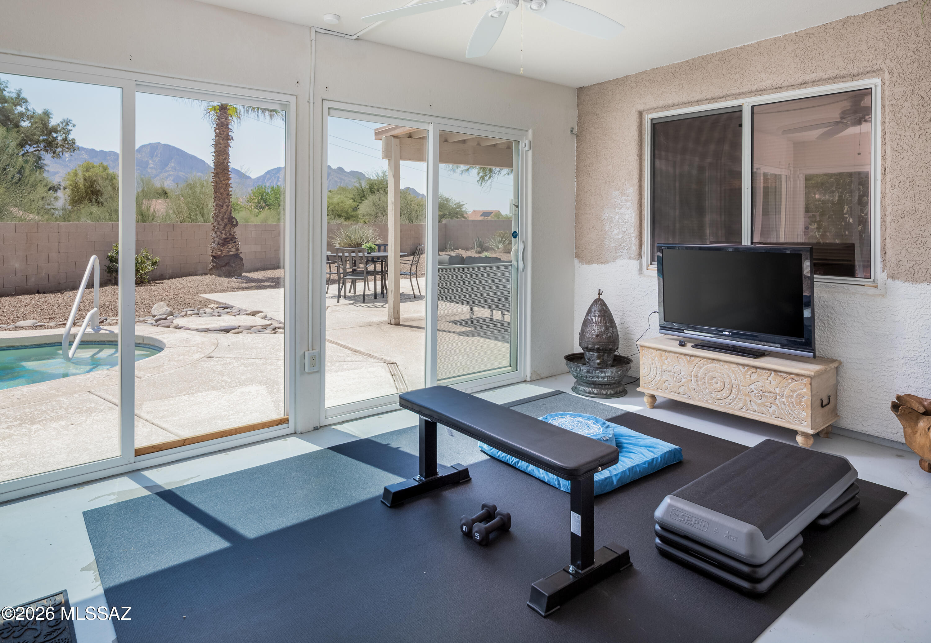 138 E Elixir Place