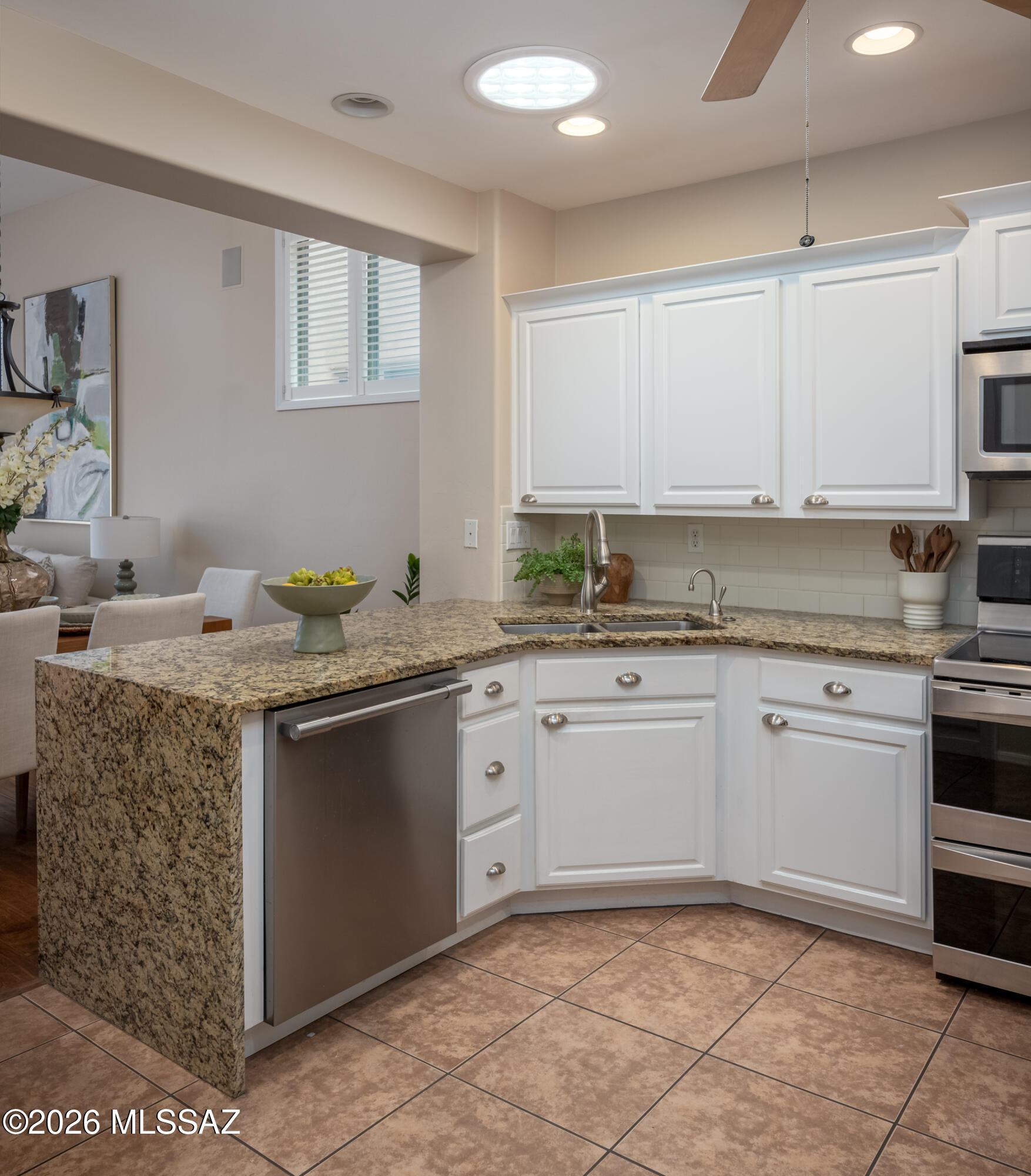 187 E Sky Light Street