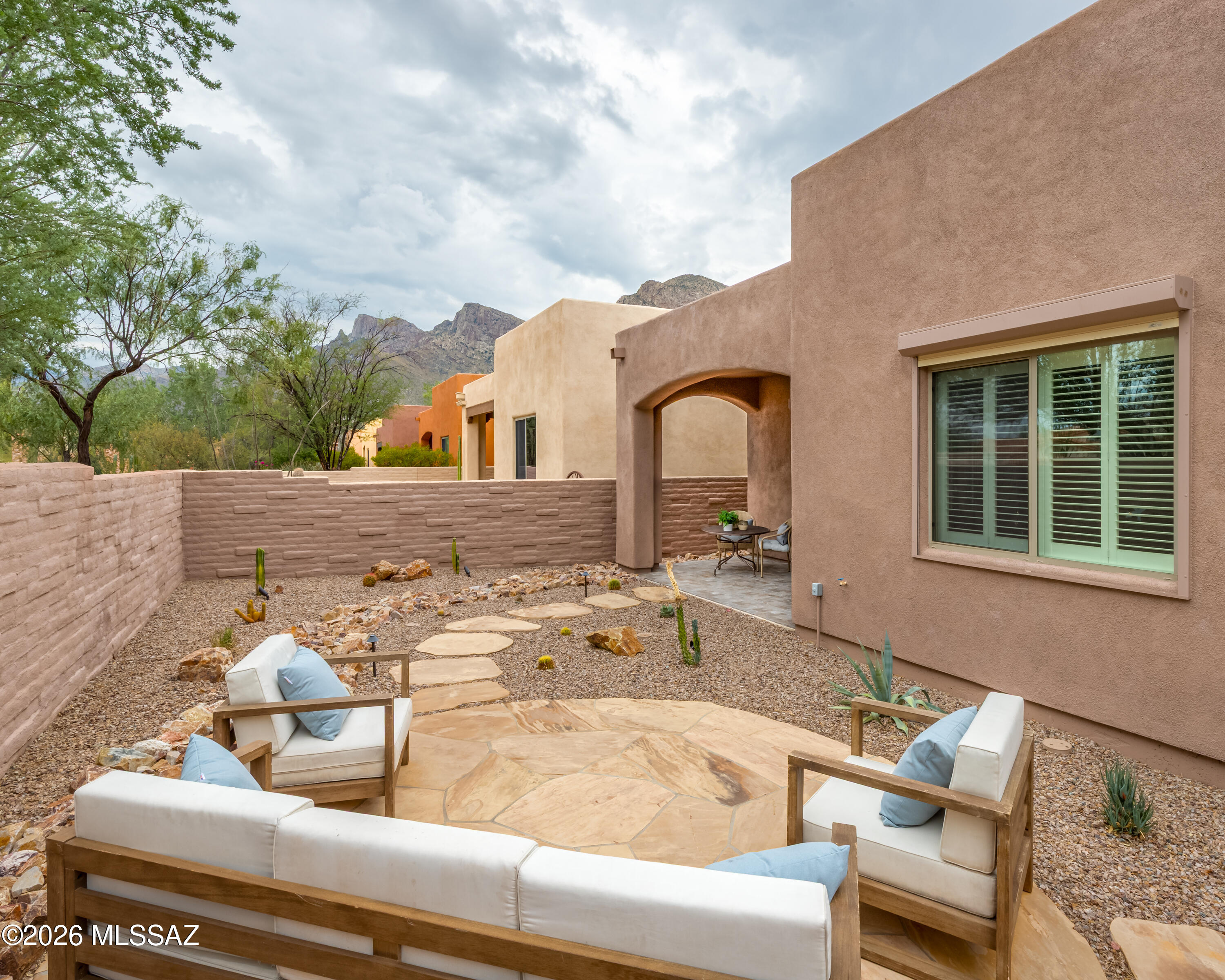 187 E Sky Light Street