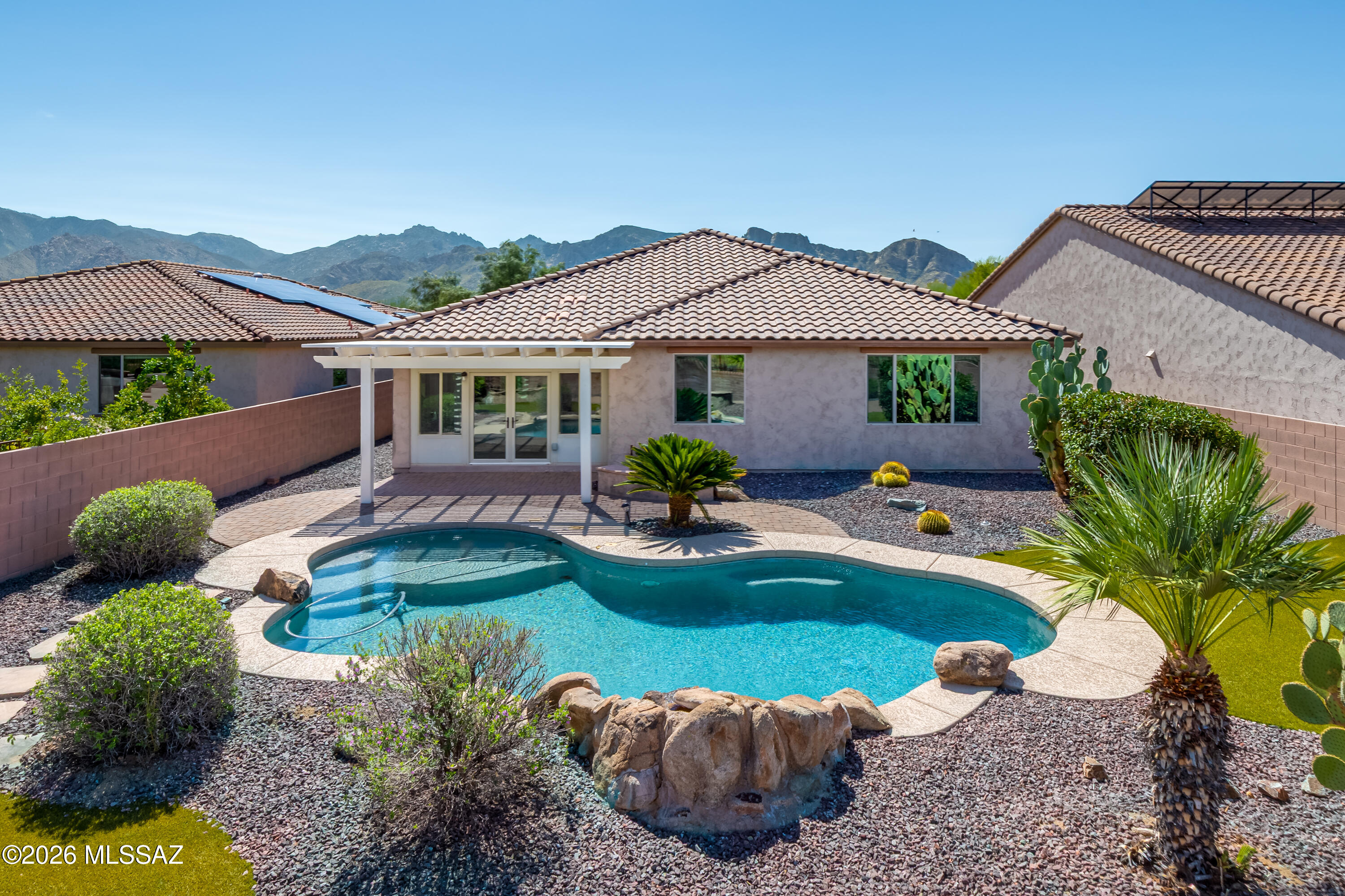 379 E Honey Bee Preserve Way