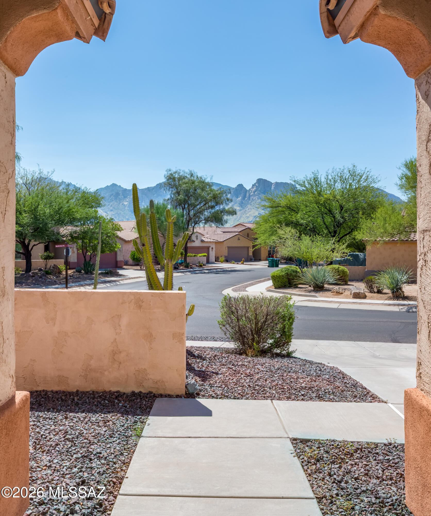 379 E Honey Bee Preserve Way