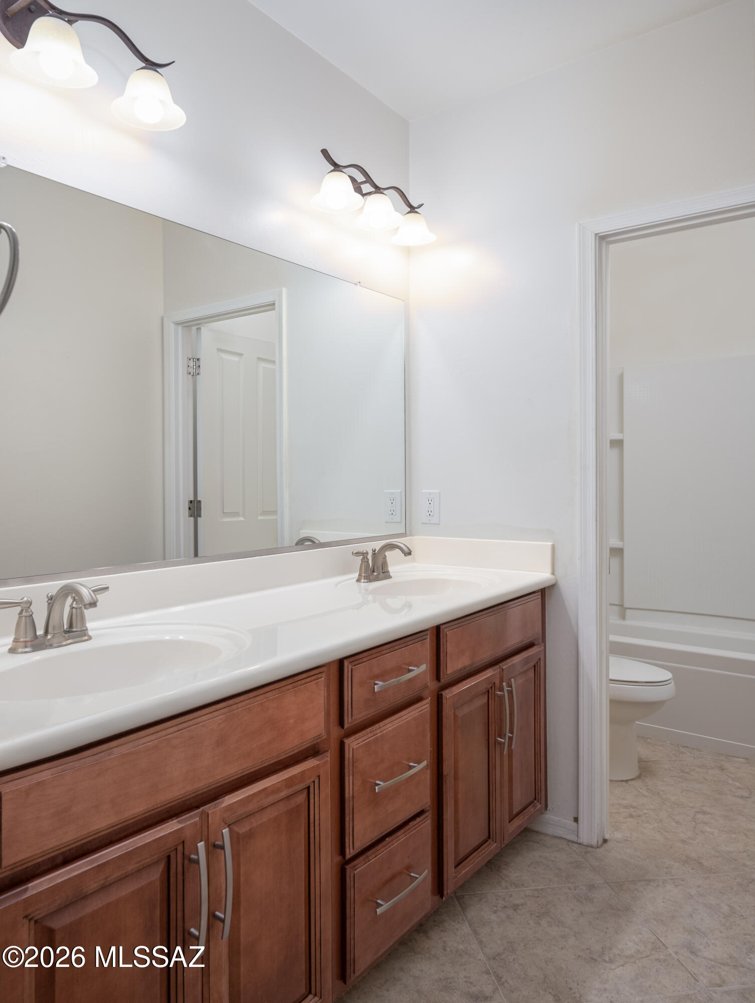 379 E Honey Bee Preserve Way
