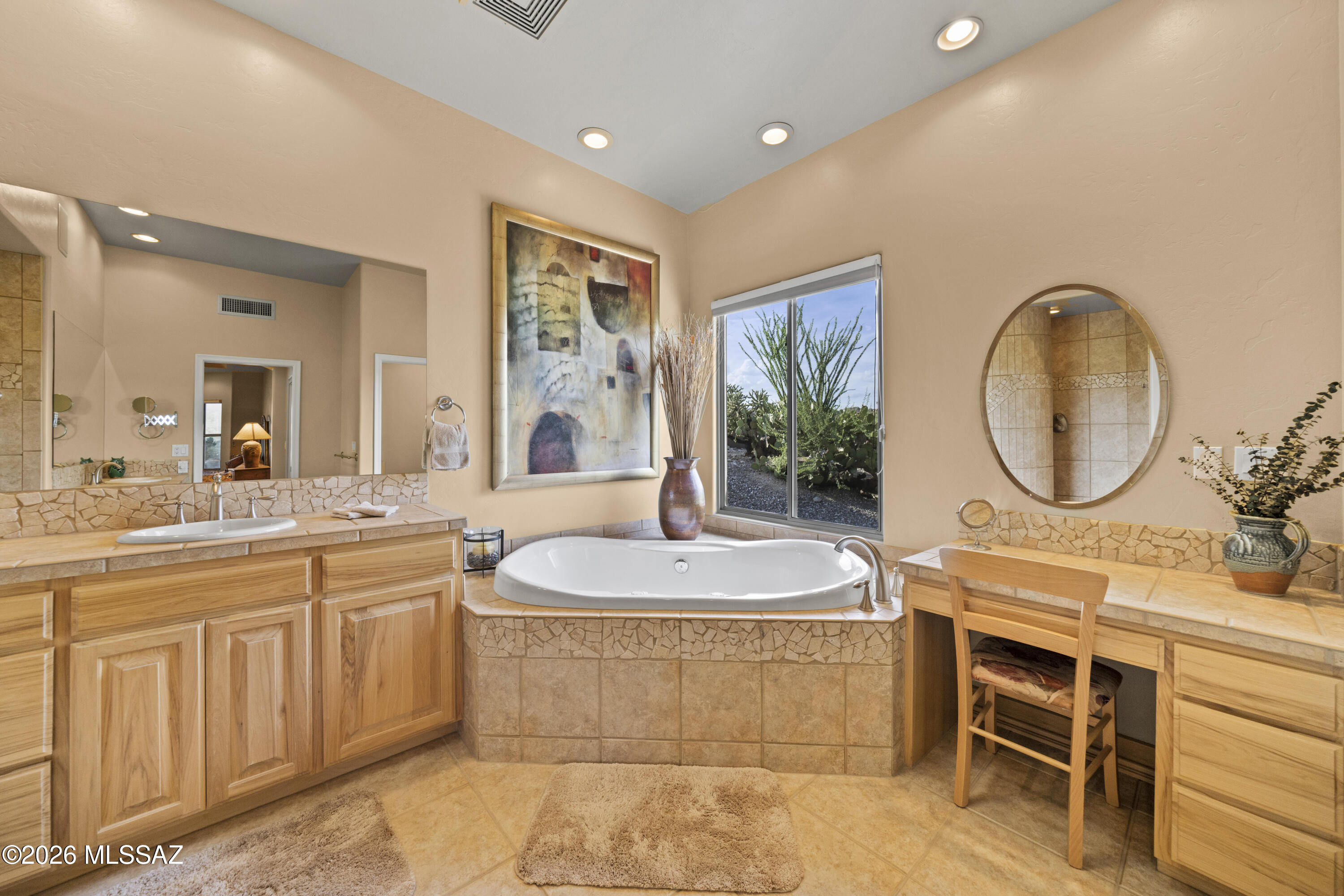 560 W Quiet Springs Drive