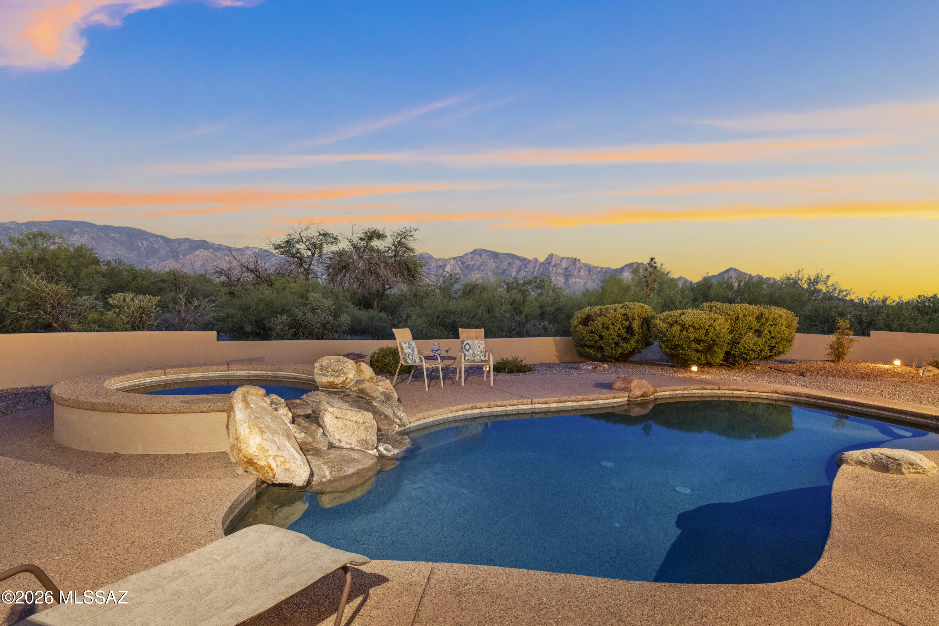 560 W Quiet Springs Drive