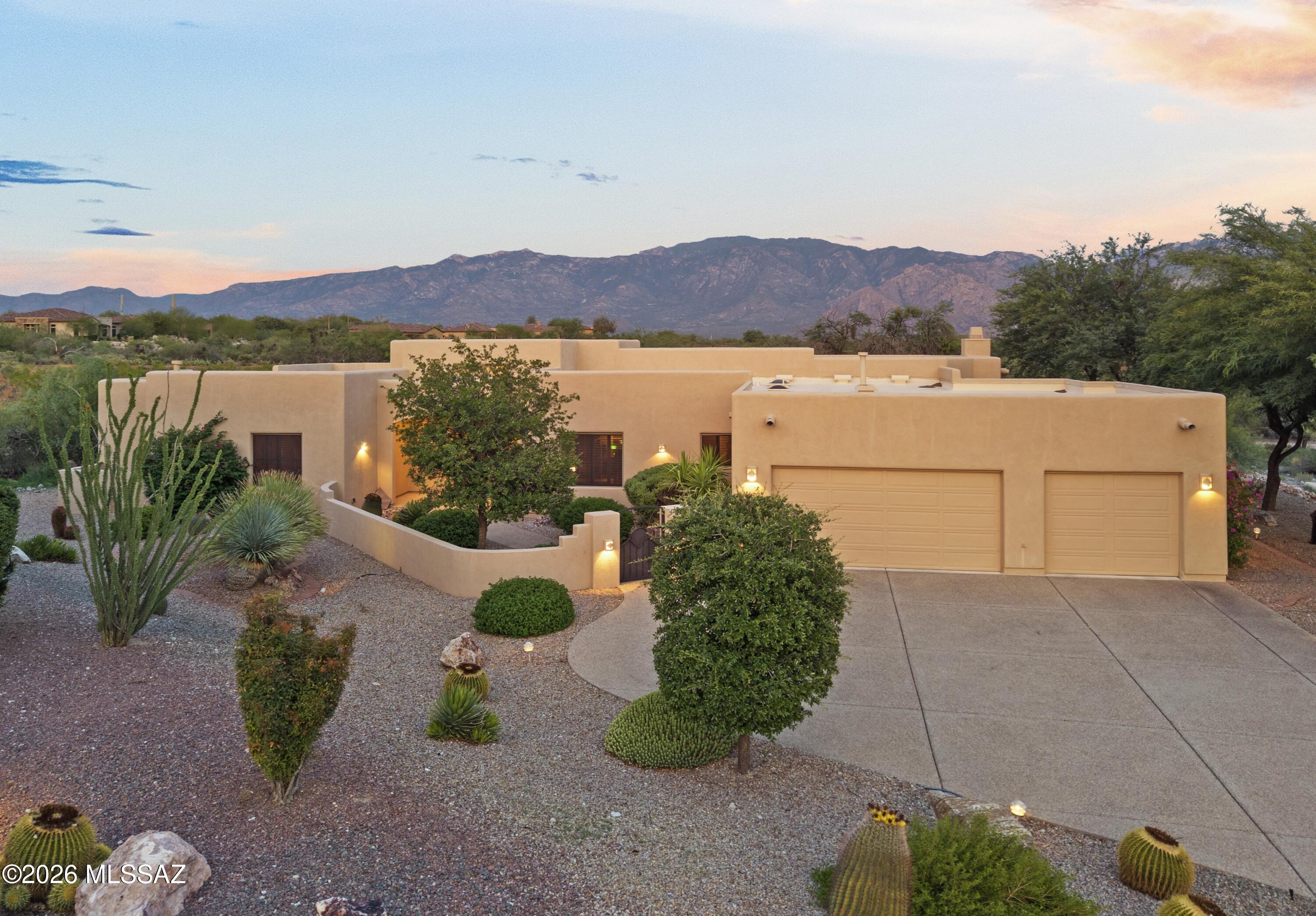 560 W Quiet Springs Drive