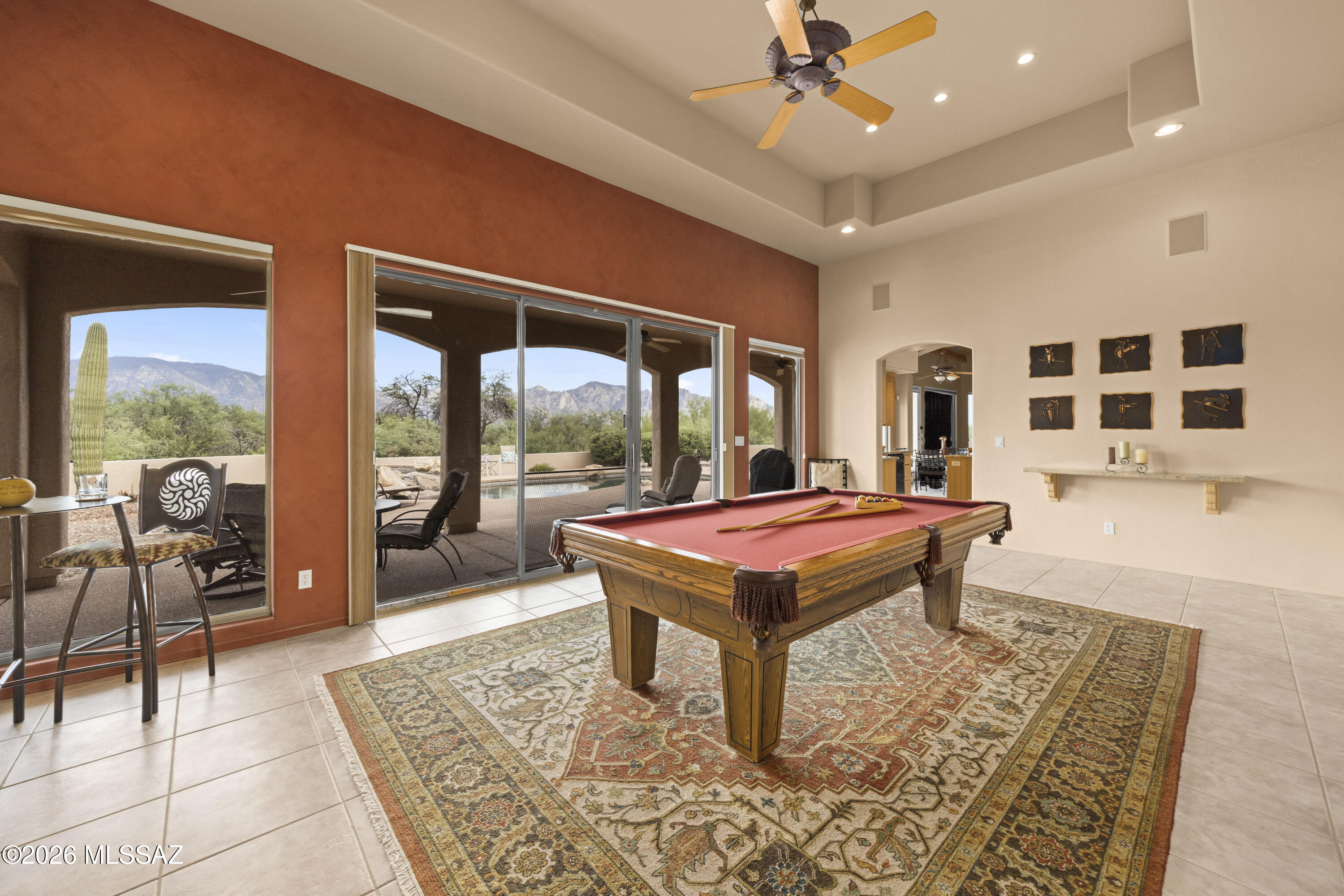 560 W Quiet Springs Drive