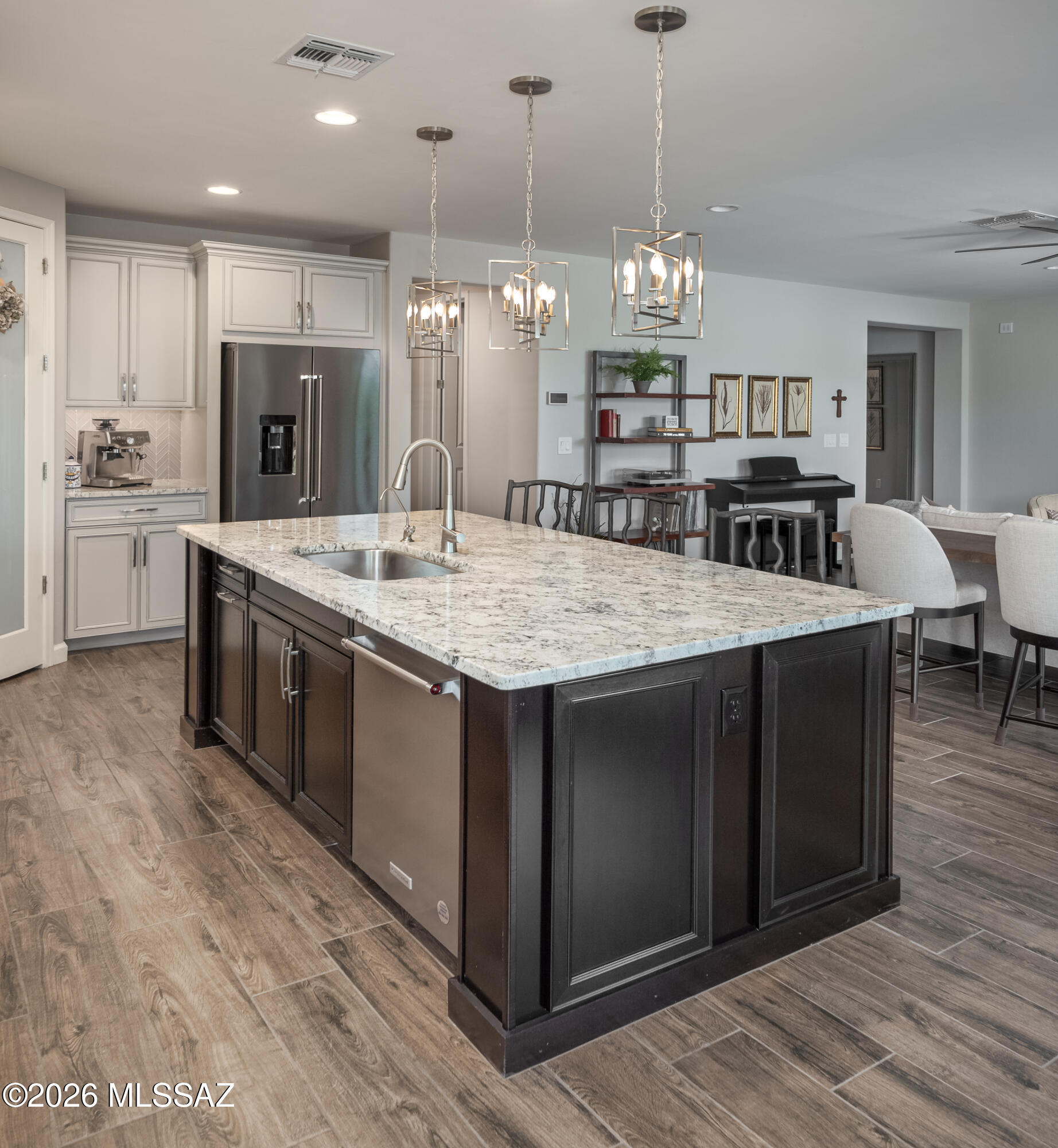 11981 N Silver Village Place